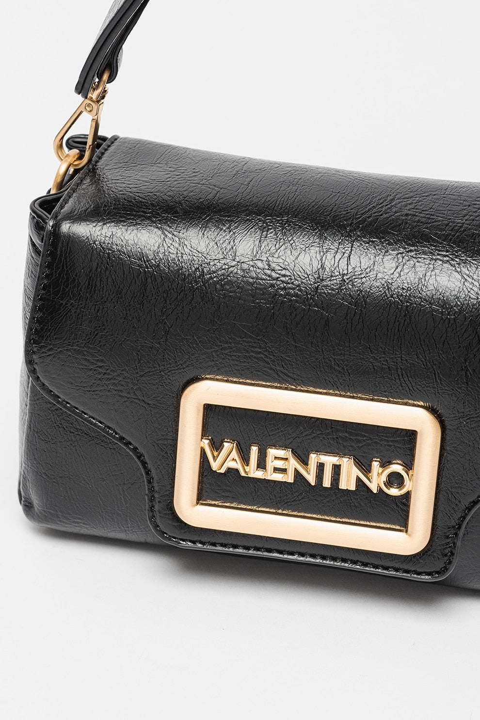 Дамска чанта за рамо в черно Women’s shoulder bag Valentino Moni VBS8FV10 Black