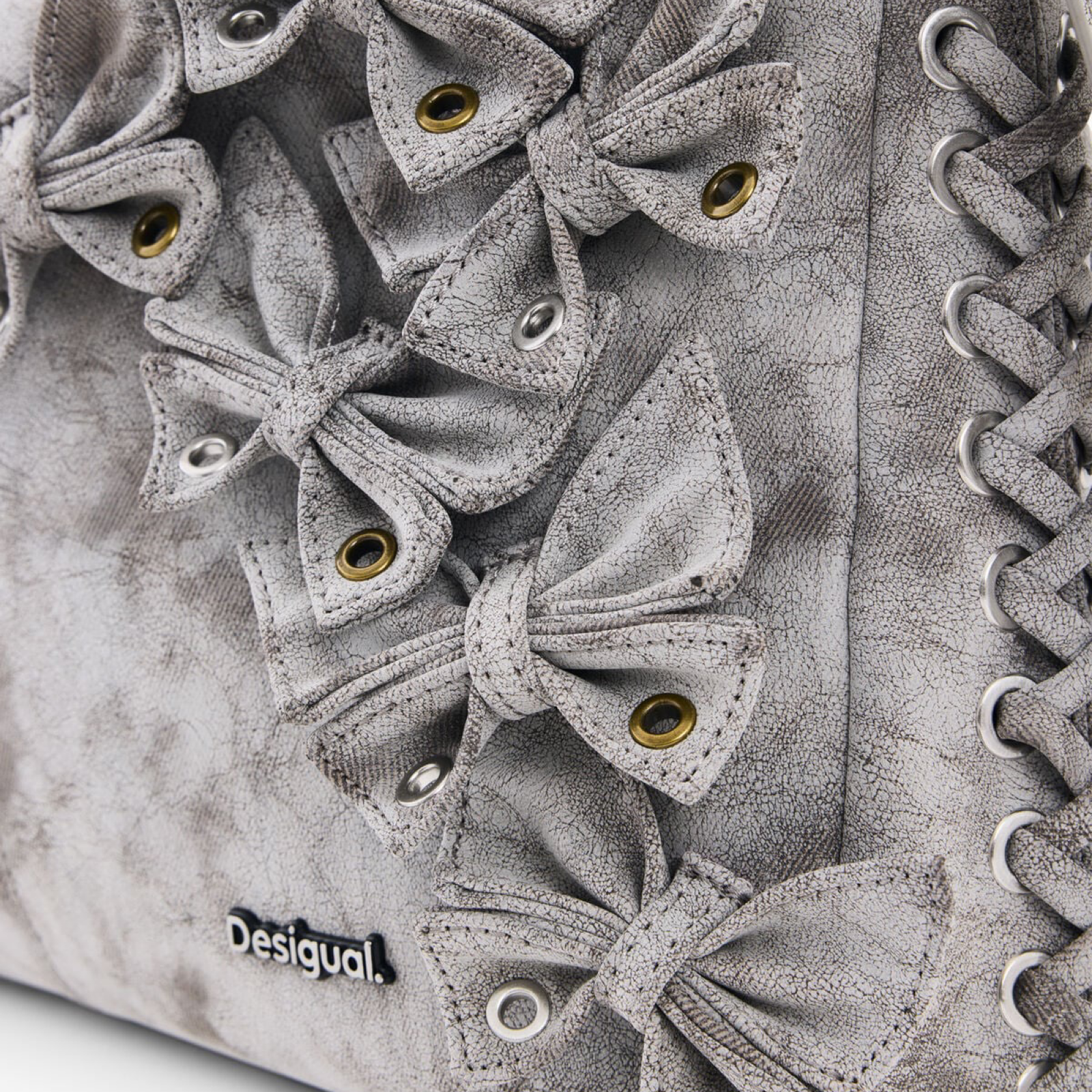 Дамска чанта Desigual Women Handbag 26WAXP85 2006 Close-Up