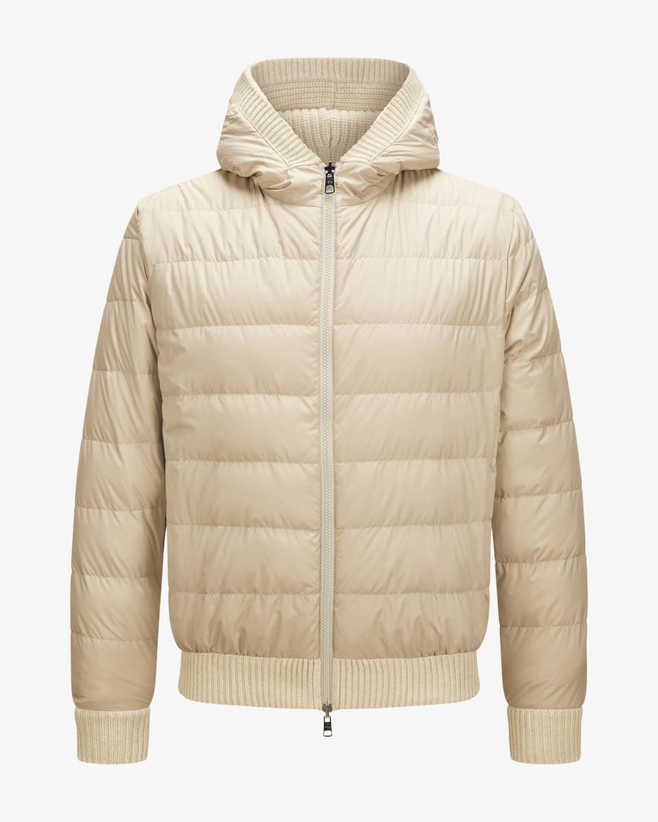 Мъжко двулицево яке в бежово Men’s tricot down reversible jacket Moncler
J2091 9B00035-M4281 Beige