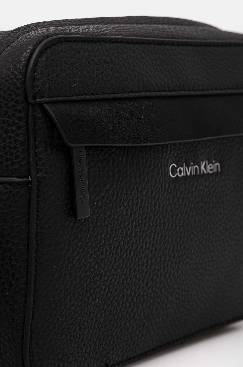 Клъч чанта Calvin Klein K50K512200 в черно