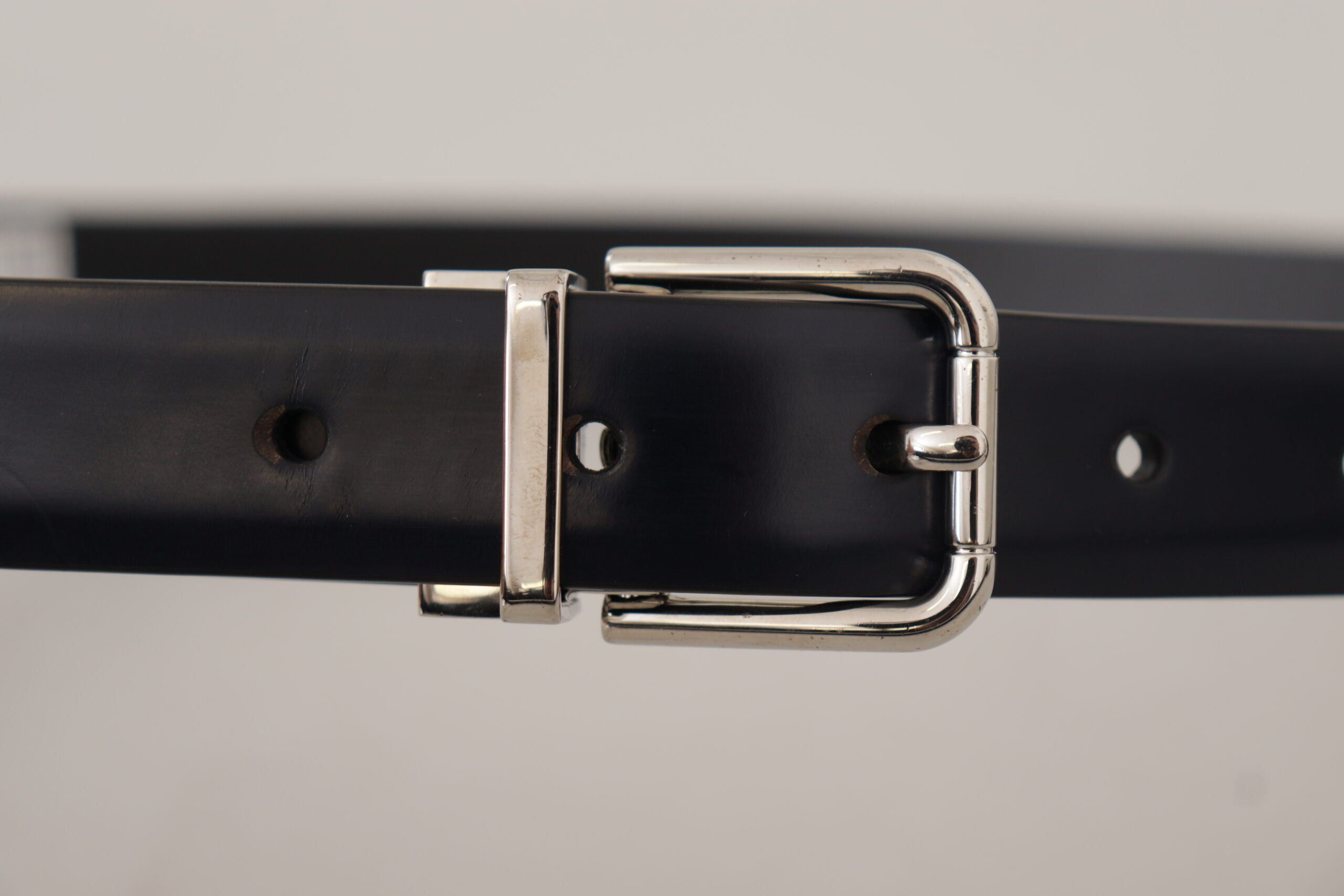 Dolce & Gabbana Leather Men Belt with Metal Buckle