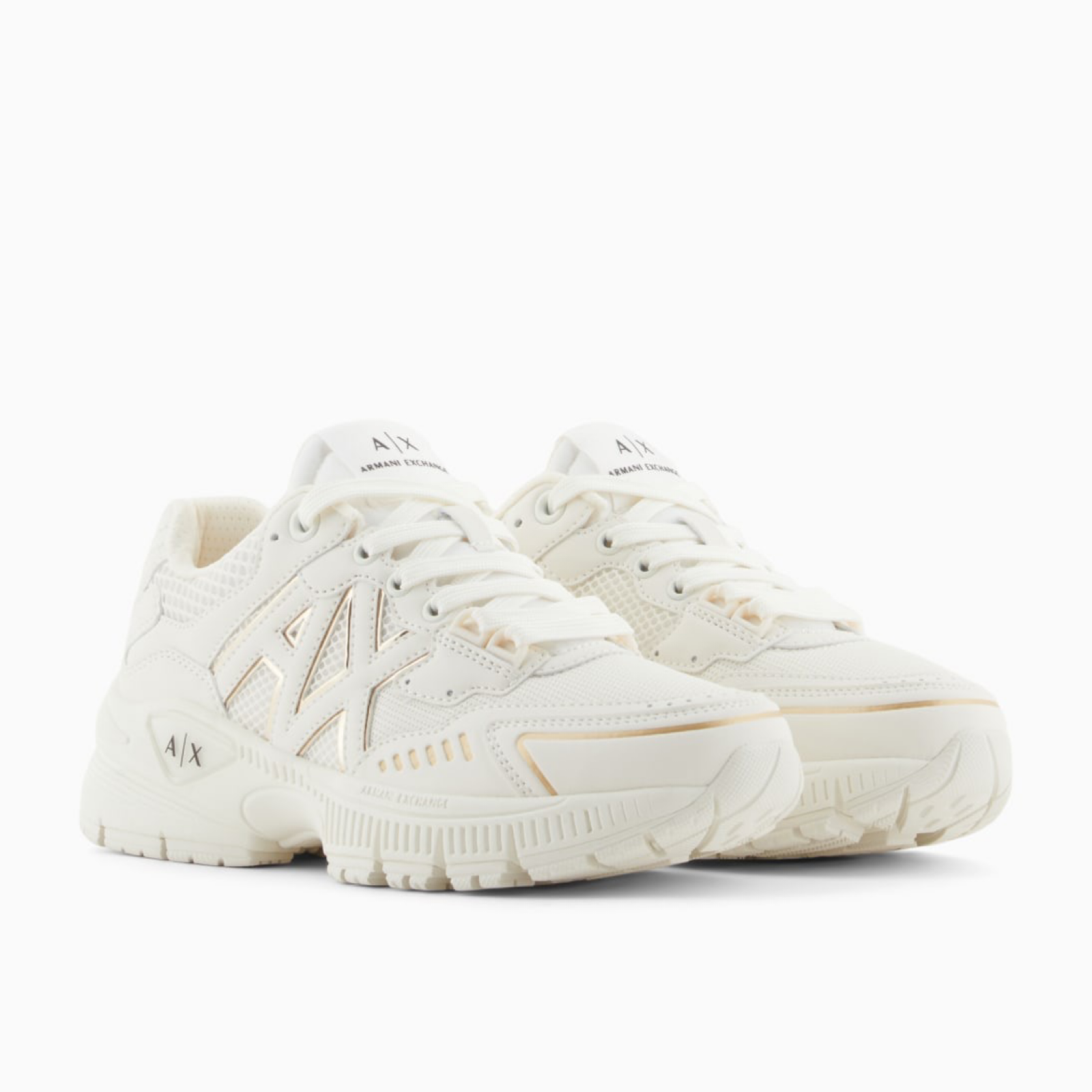 Дамски маратонки Women’s sneakers Armani Exchange XDX195 XV944 Q308 Off White / Gold Angled view