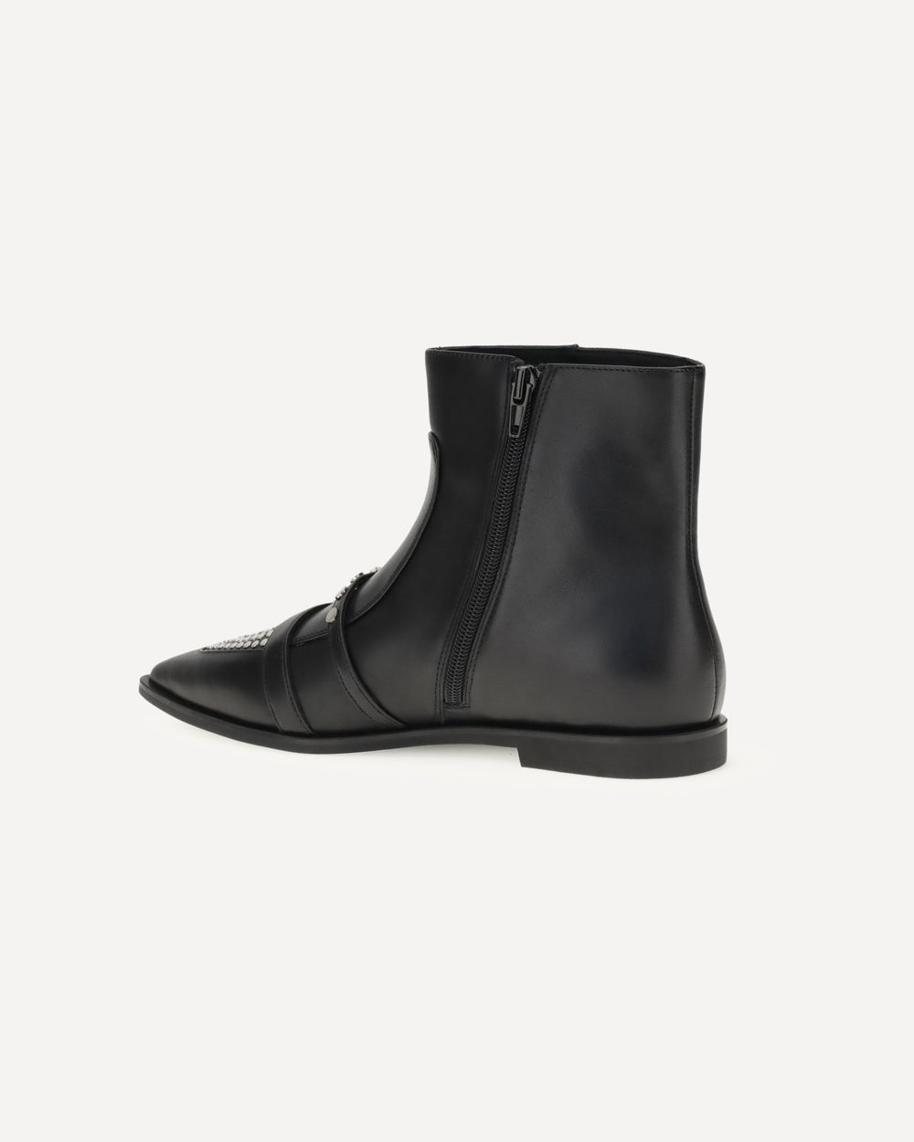 Дамски боти с остър връх и капси Women’s studded ankle boots PINKO
SD0375 P087 Z99 Black medial view