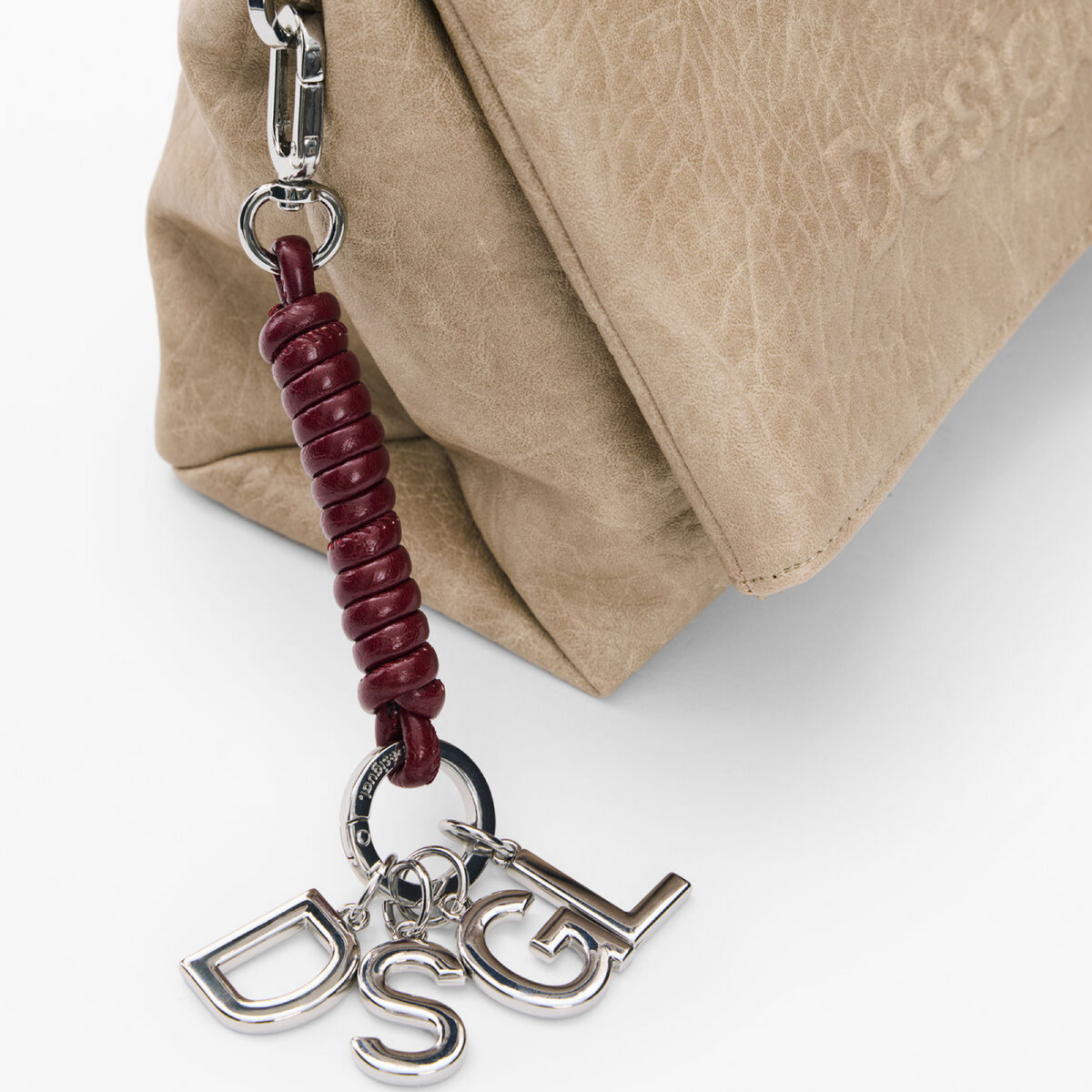 Дамсиа бежова чанта Desigual Women Crossbody Bag 26WAXP51 1008 Close-Up