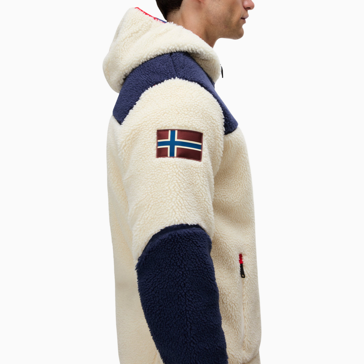 Мъжки суичър Napapijri Yupik Fleece Hoodie NP0A8AZX M3E Close-Up