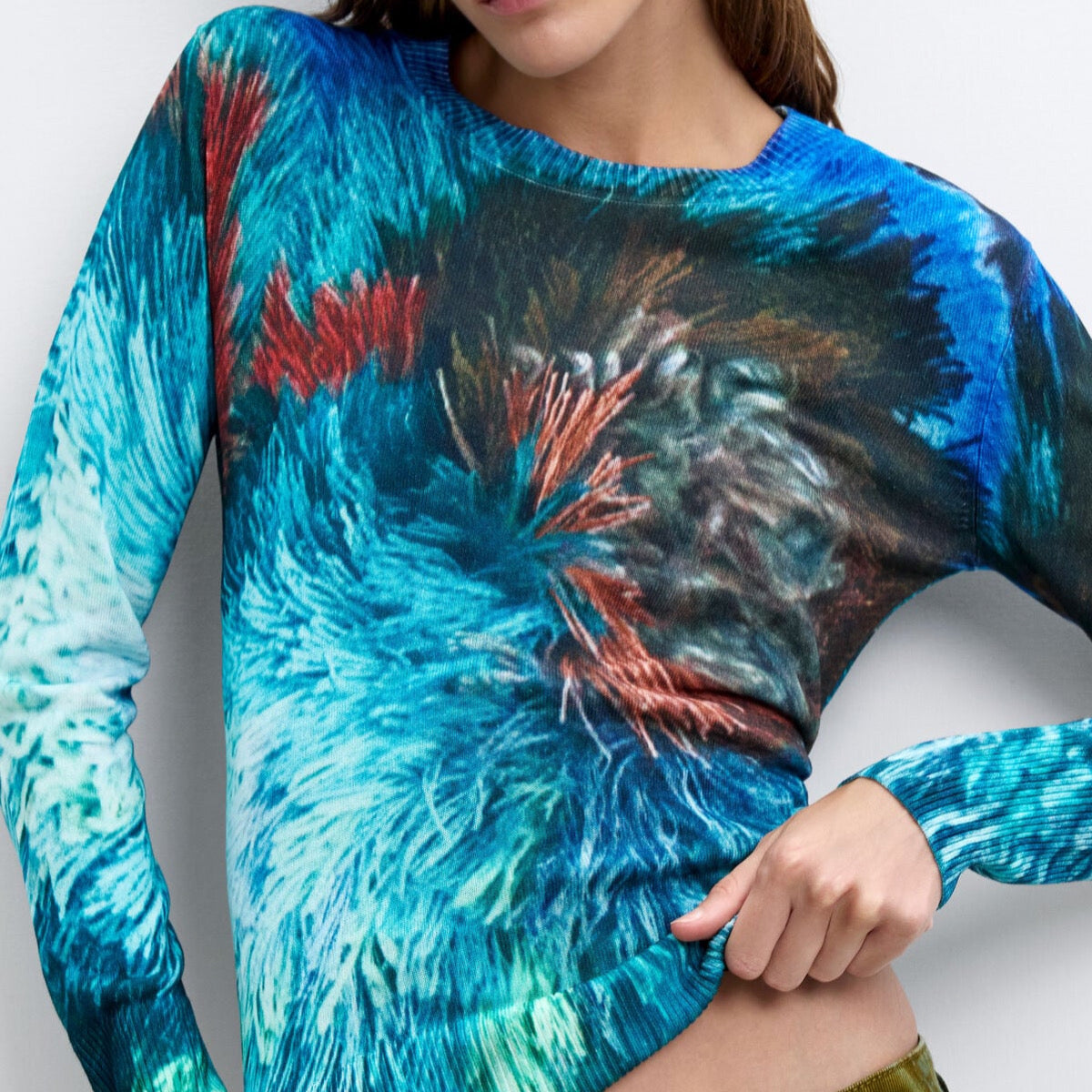 Дамски пуловер Desigual women’s sweater 26WWJF02 5013 Close-up 