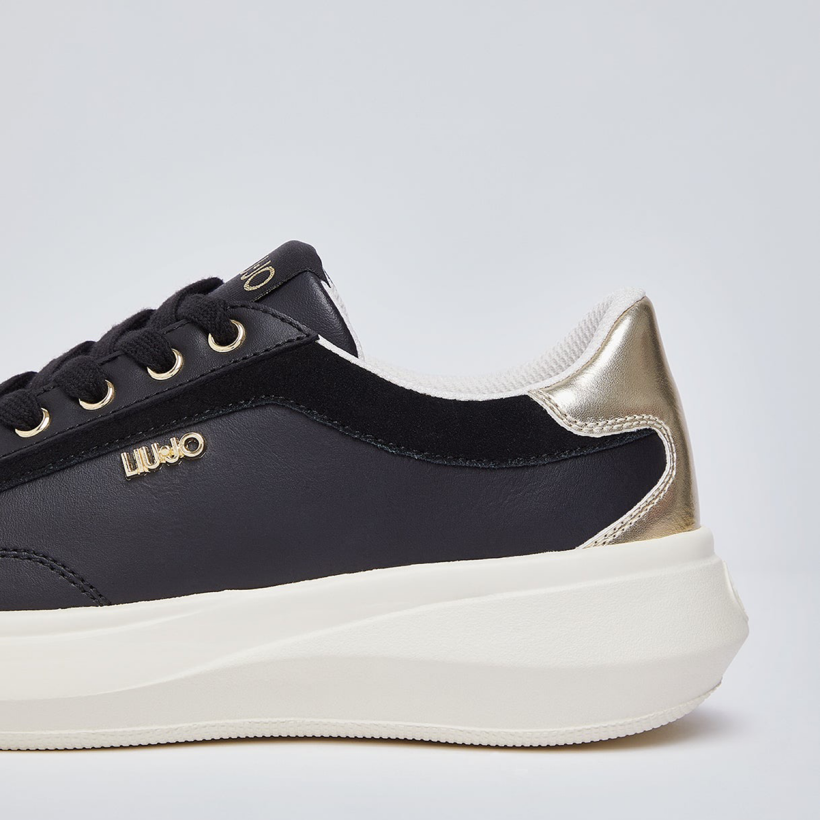 Дамски кецове Liu Jo Casper 01 Women Sneakers BA6069P0304 S1189 Close-Up