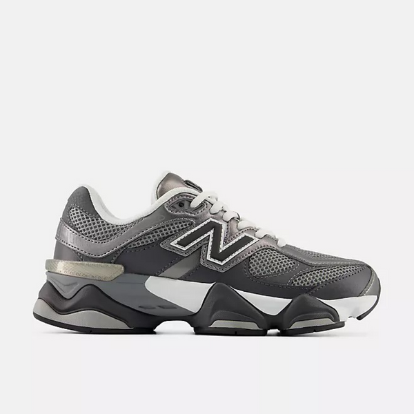 Дамски маратонки New Balance 9060 Women Sneakers G90603BN Lateral View