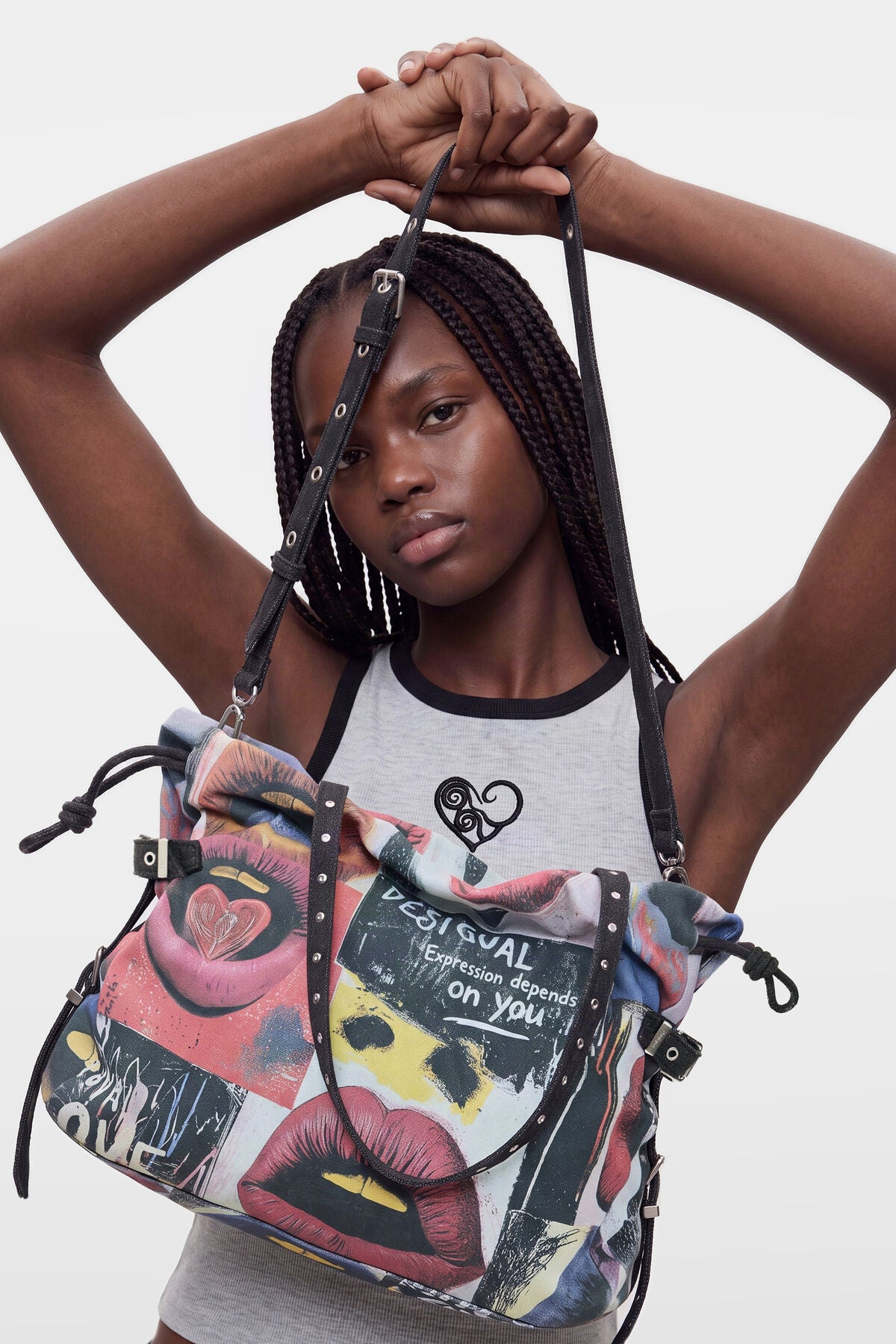 Дамска чанта Desigual Shopper Bag 26WAXA36 5016 Model View