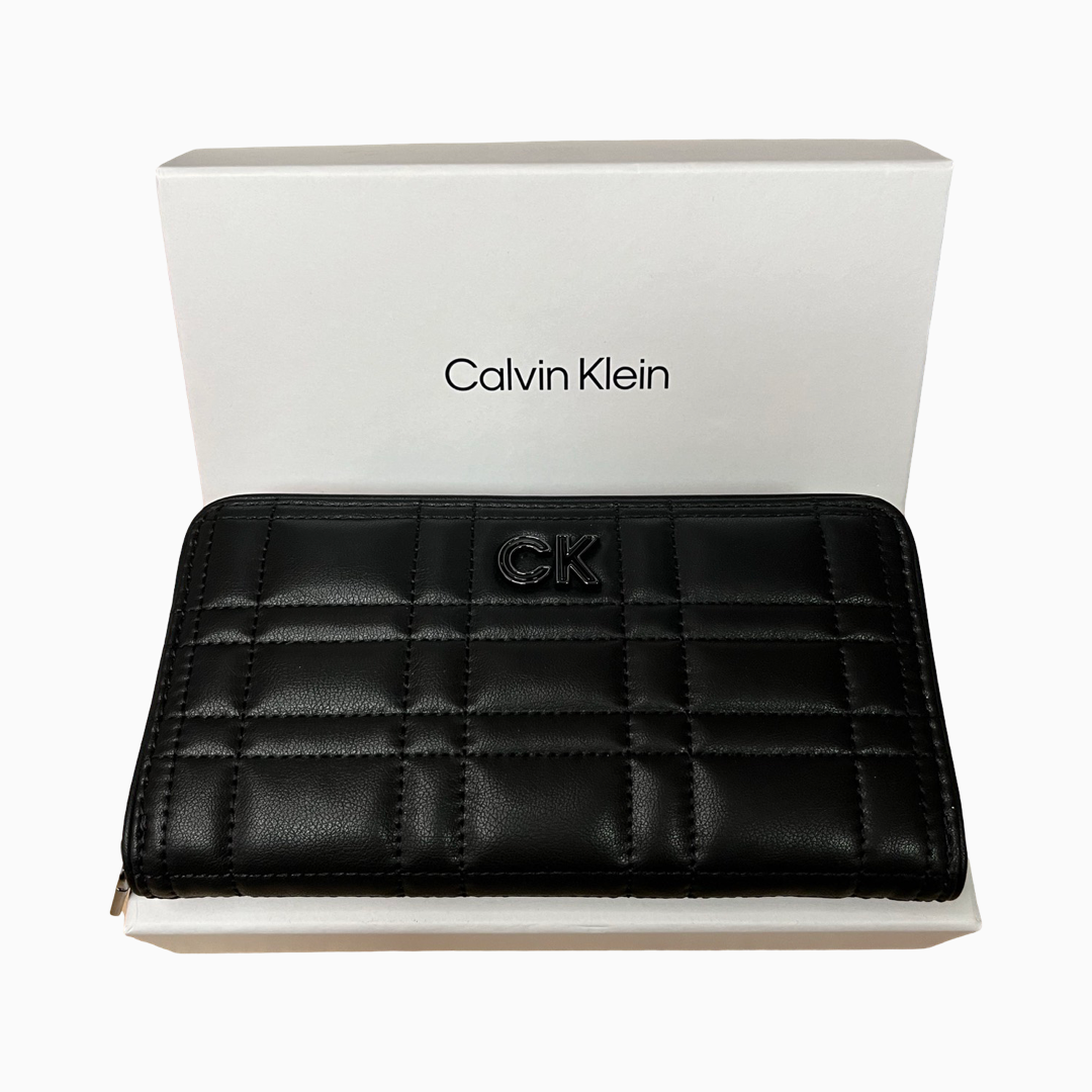 Дамско клъч портмоне в черно Women’s clutch wallet Calvin Klein
K60K609912 Black