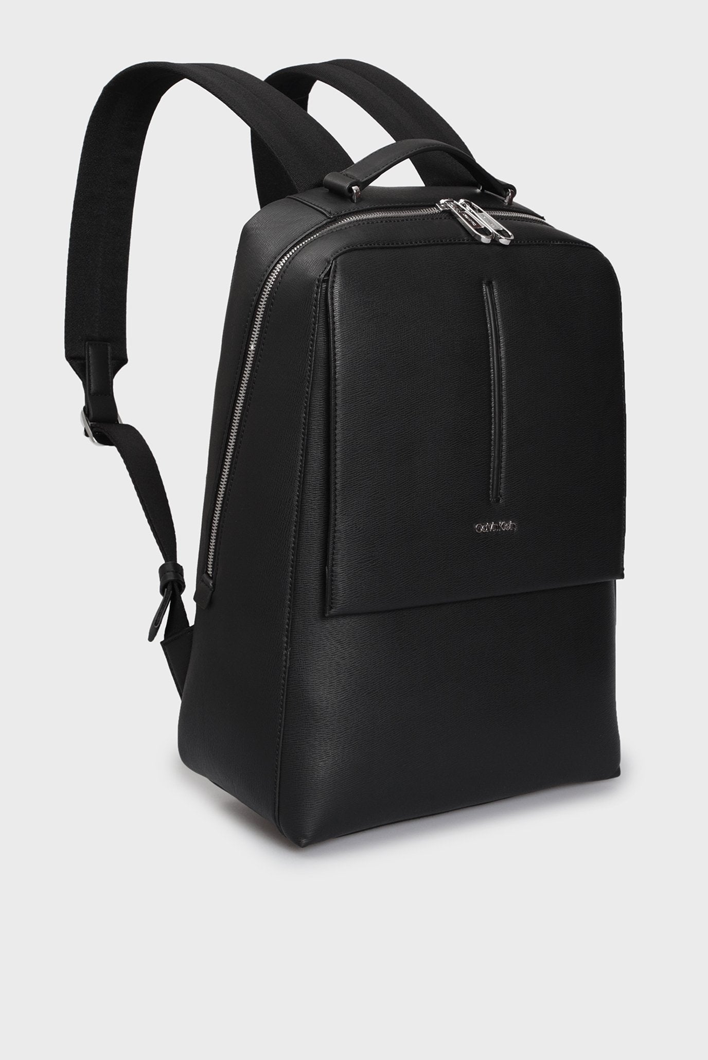 Мъжка раница Men’s rucksack Calvin Klein
K50K510016 Black angled view