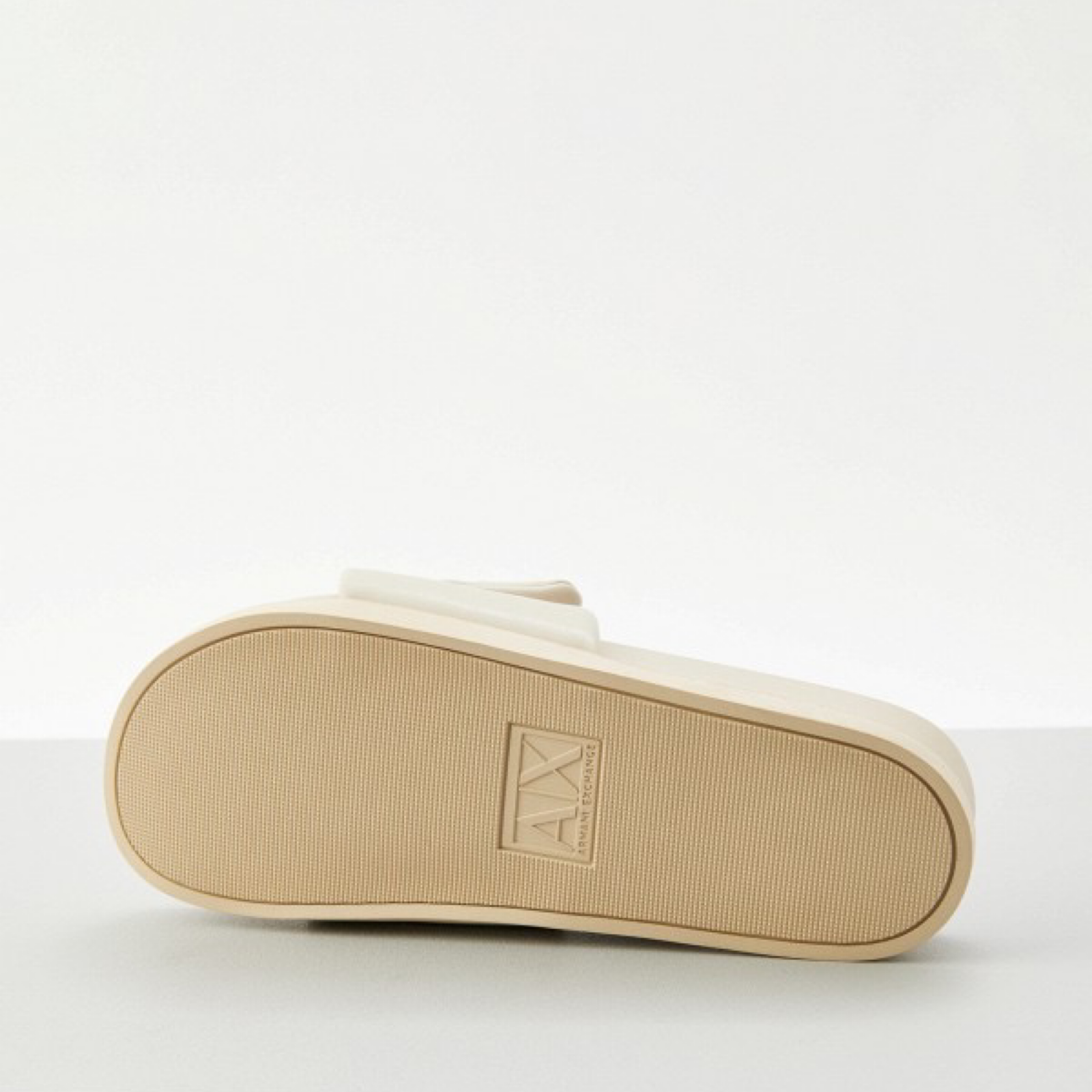 Дамски чехли Women’s slippers Armani Exchange XDP061 XV926 01819 Beige insole view