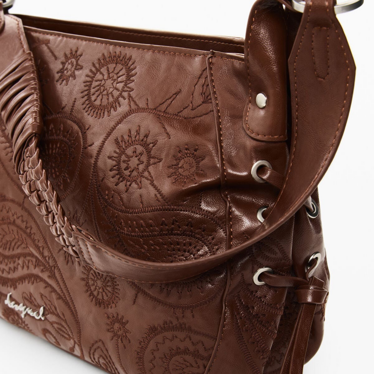 Дамска кафява чанта Desigual Women Shoulder Bag 26WAXP90 6011 Close-Up