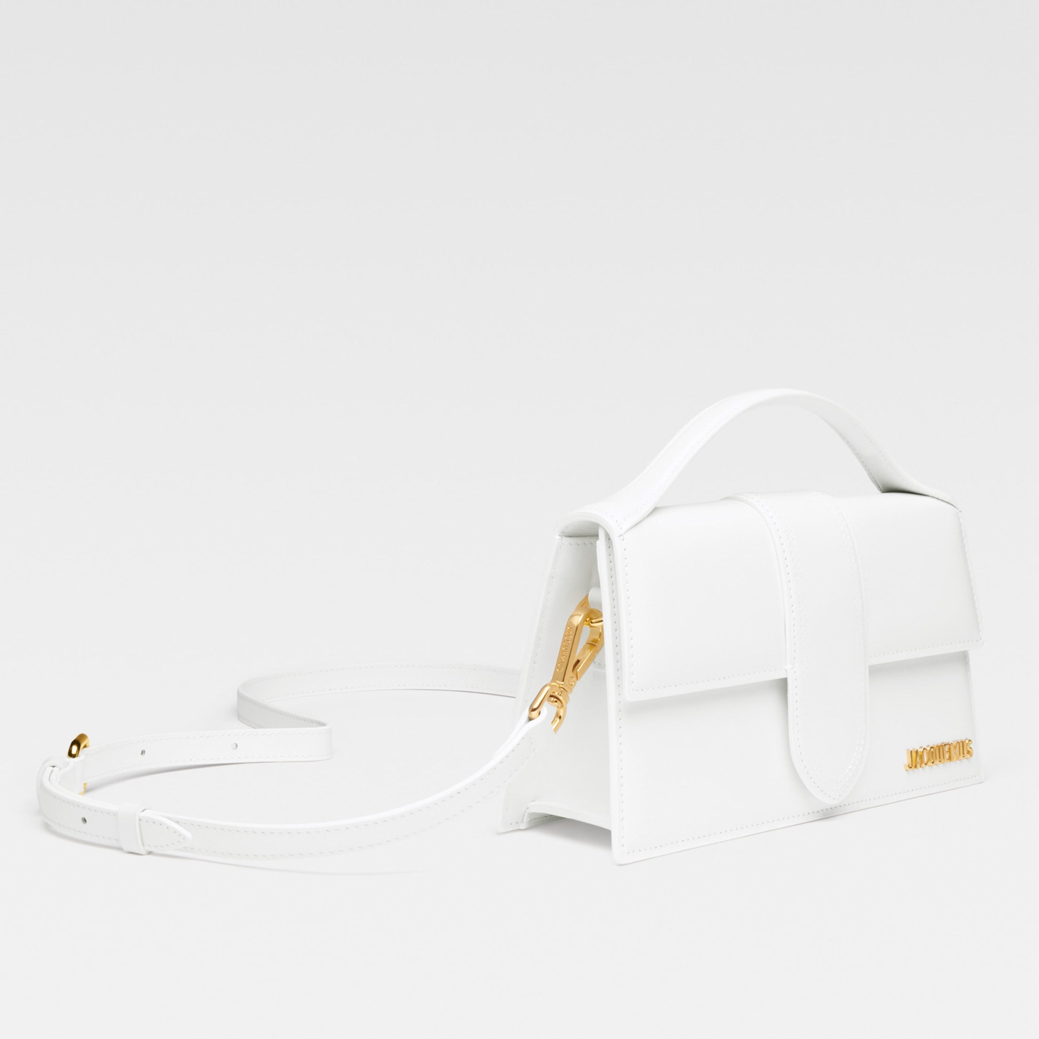 Дамска чанта Women’s handbag Jacquemus Large Bambino BAW00007BC01C01100 White angled view