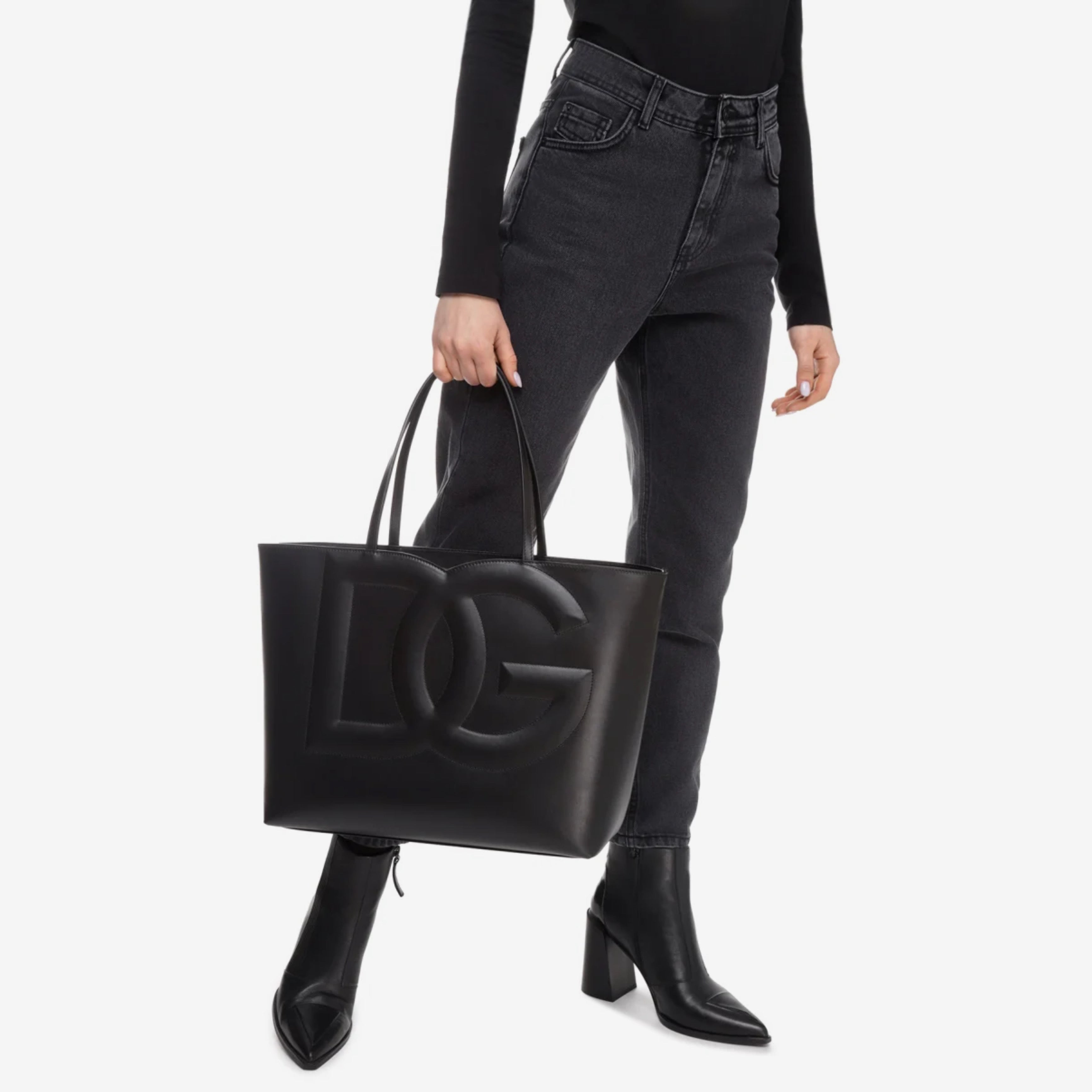 Дамска луксозна чанта от естествена кожа в черно Women’s medium calfskin DG logo Shopping bag BB7338AW57680999