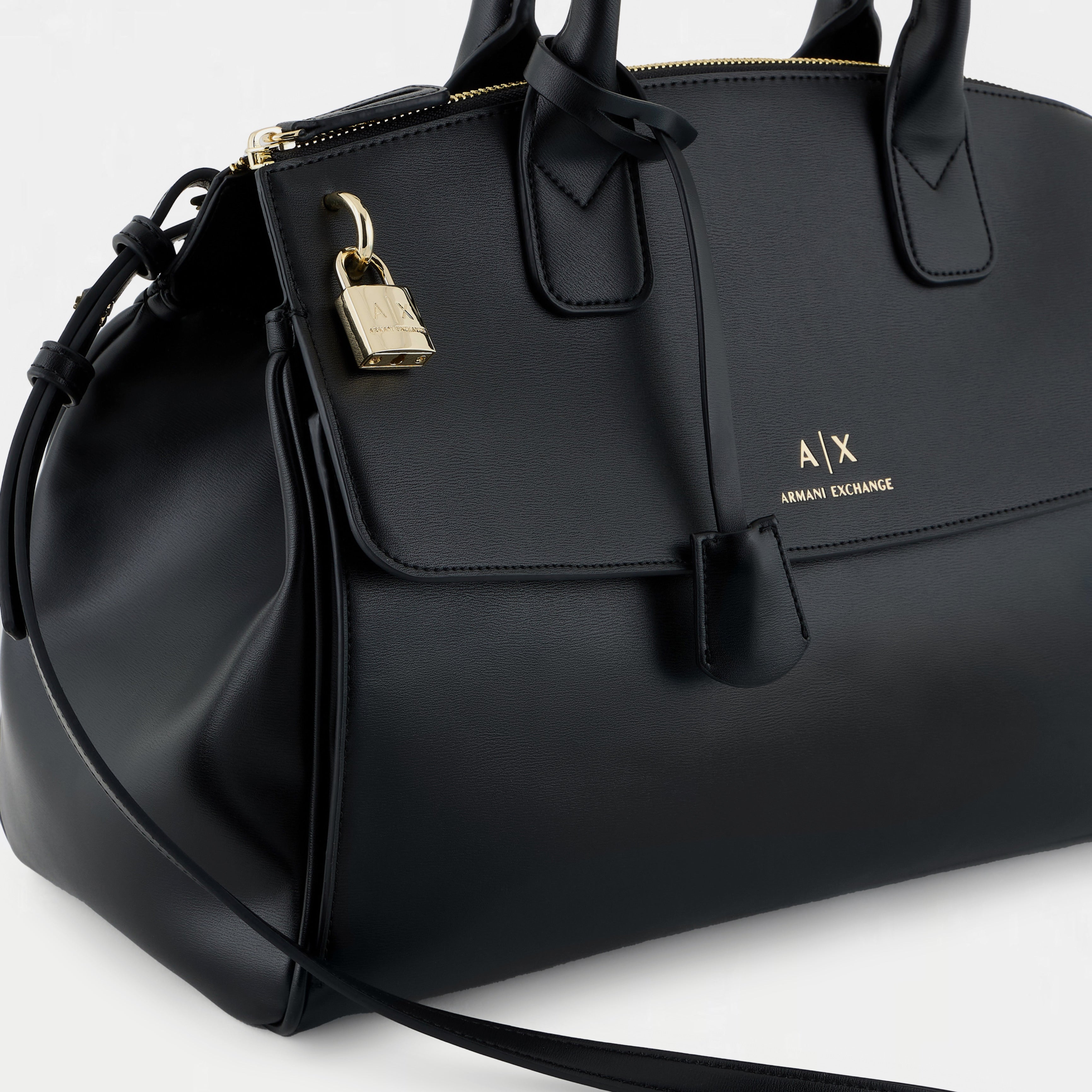 Дамска чанта в черно Women’s handbag Armani Exchange XW000382AF12040UC001 Black