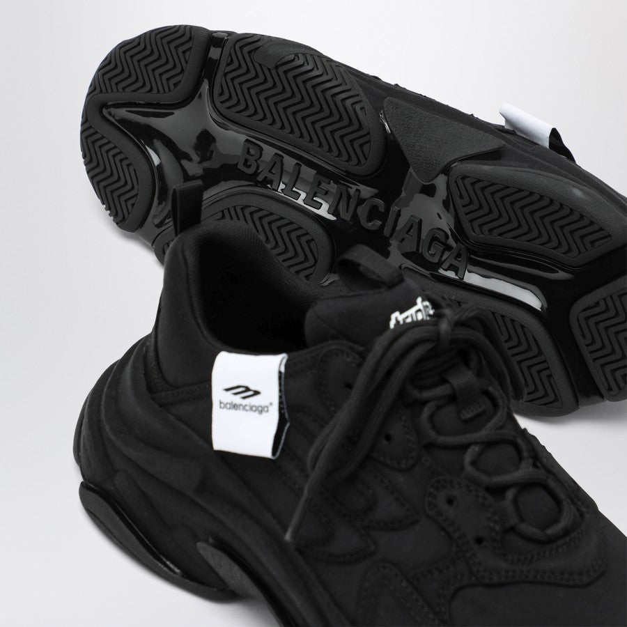 Balenciaga Triple S Men Sneakers 820240WTSJG 1000 Close-Up