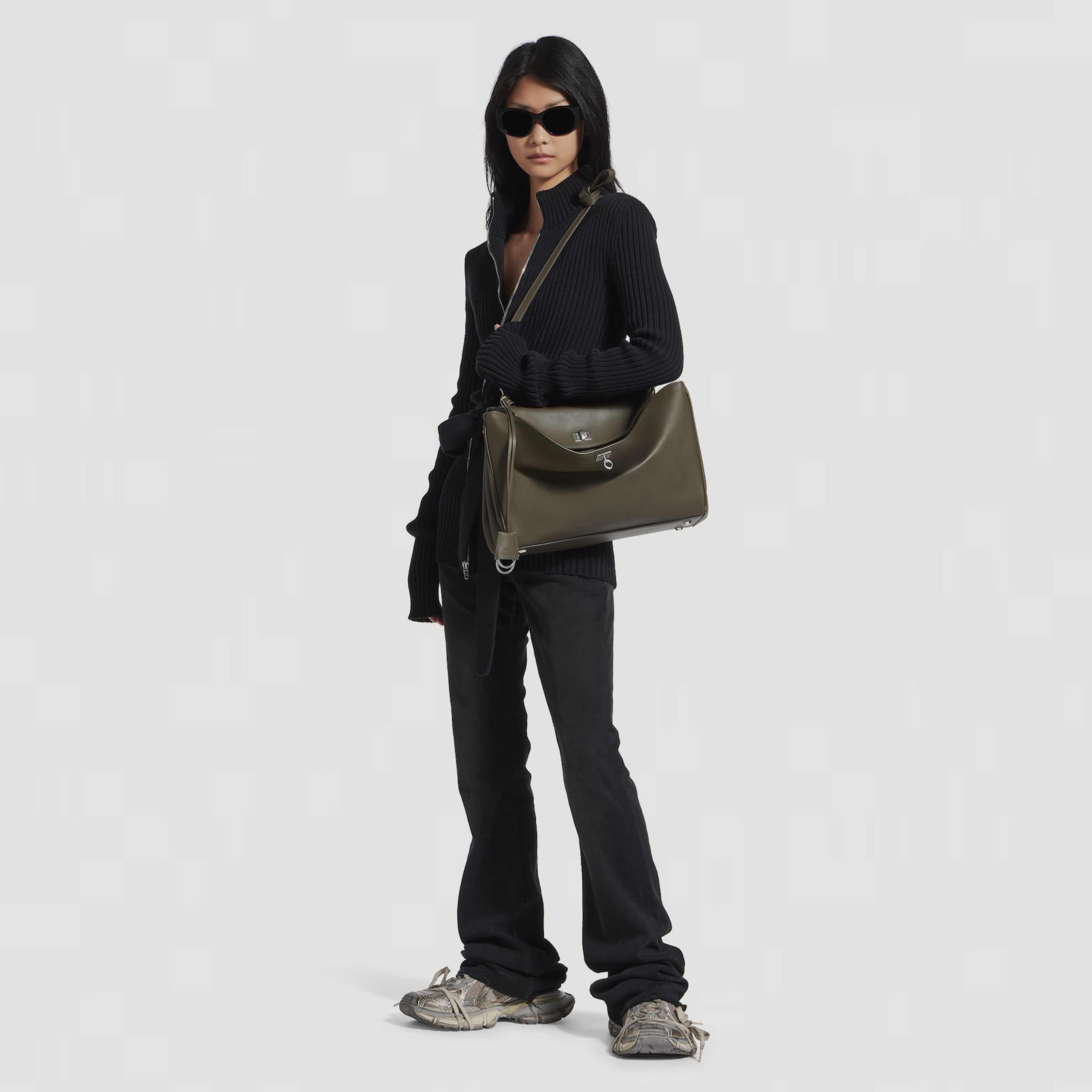 Дамски луксозни кецове Women’s sneakers Balenciaga 3XL 734731W3XL49191 in light beige lifestyle view