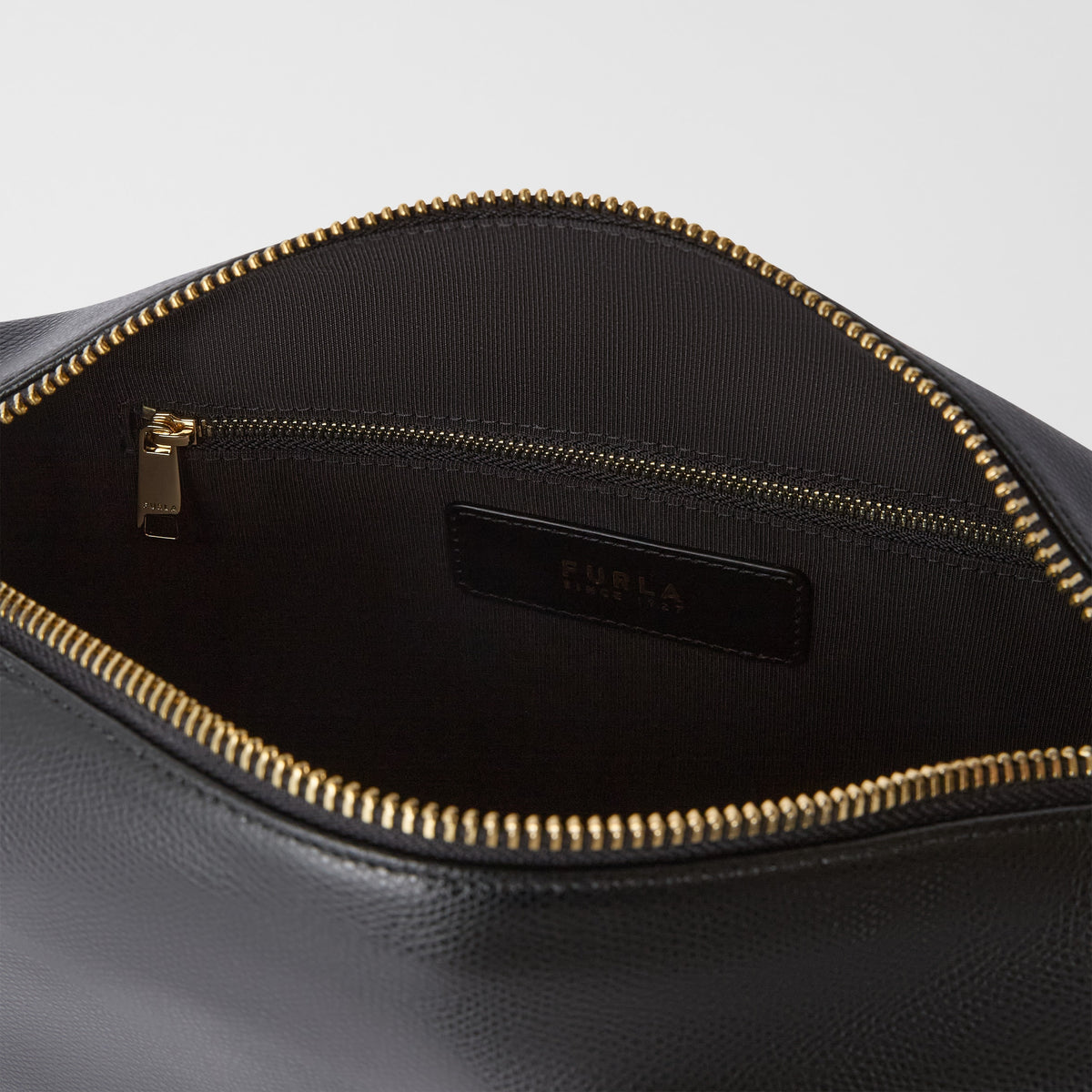 Furla Tonie Shoulder Bag M