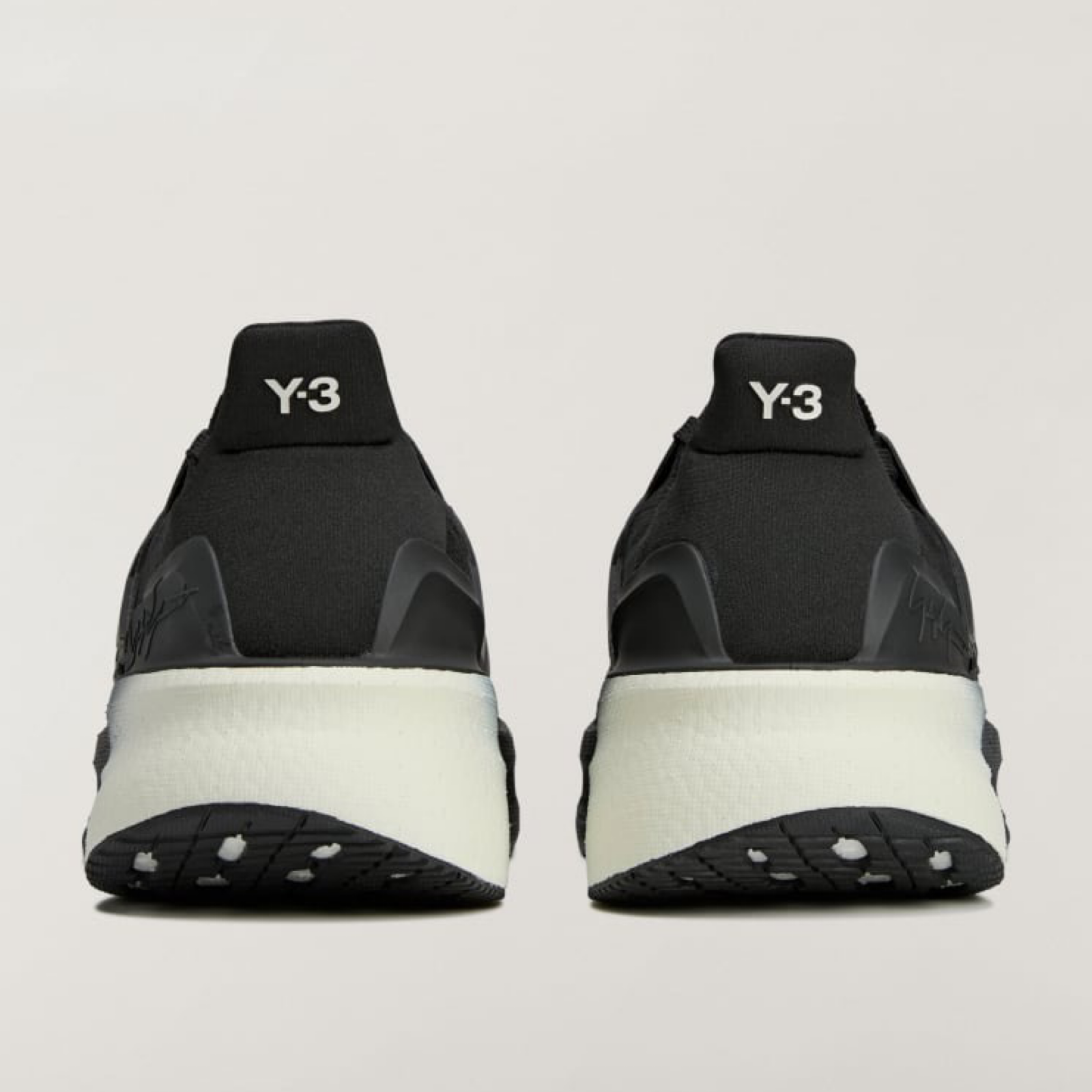 Y-3 Ultraboost 5 Men Sneakers Heel View