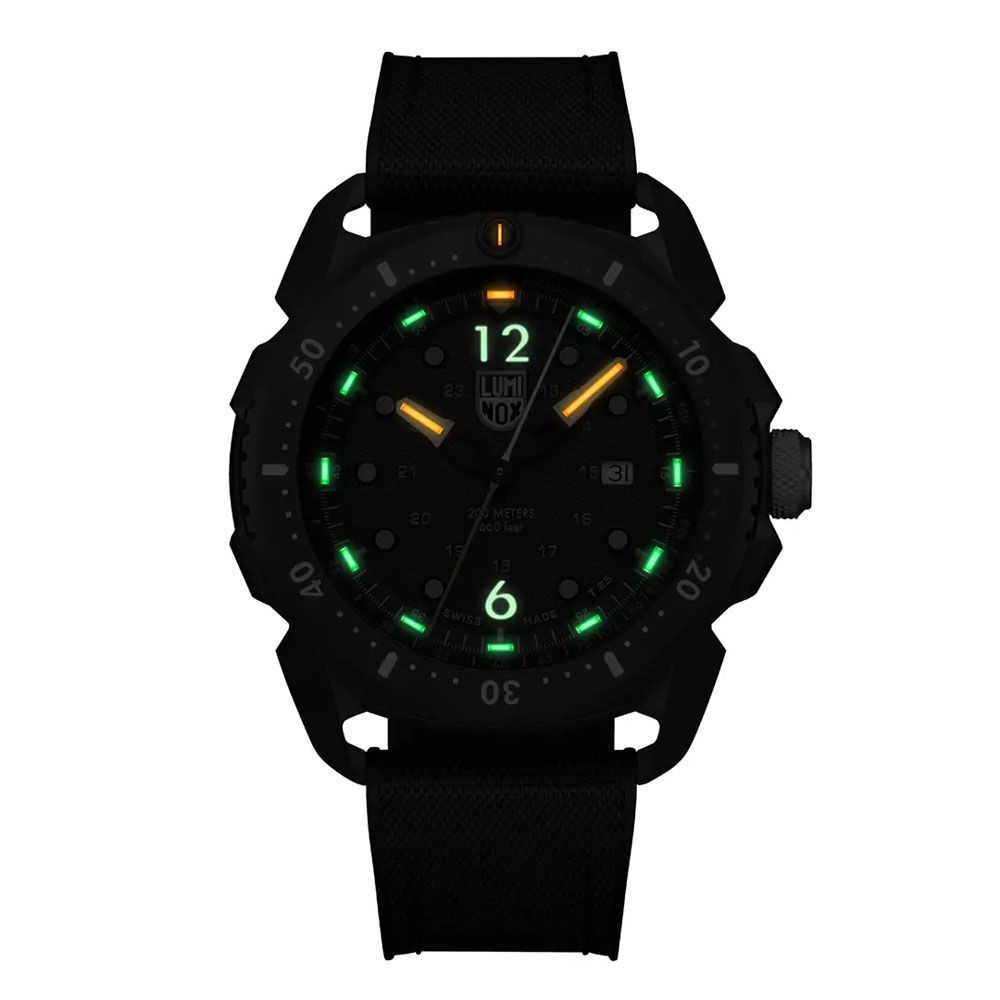 Черен гумен часовник Luminox