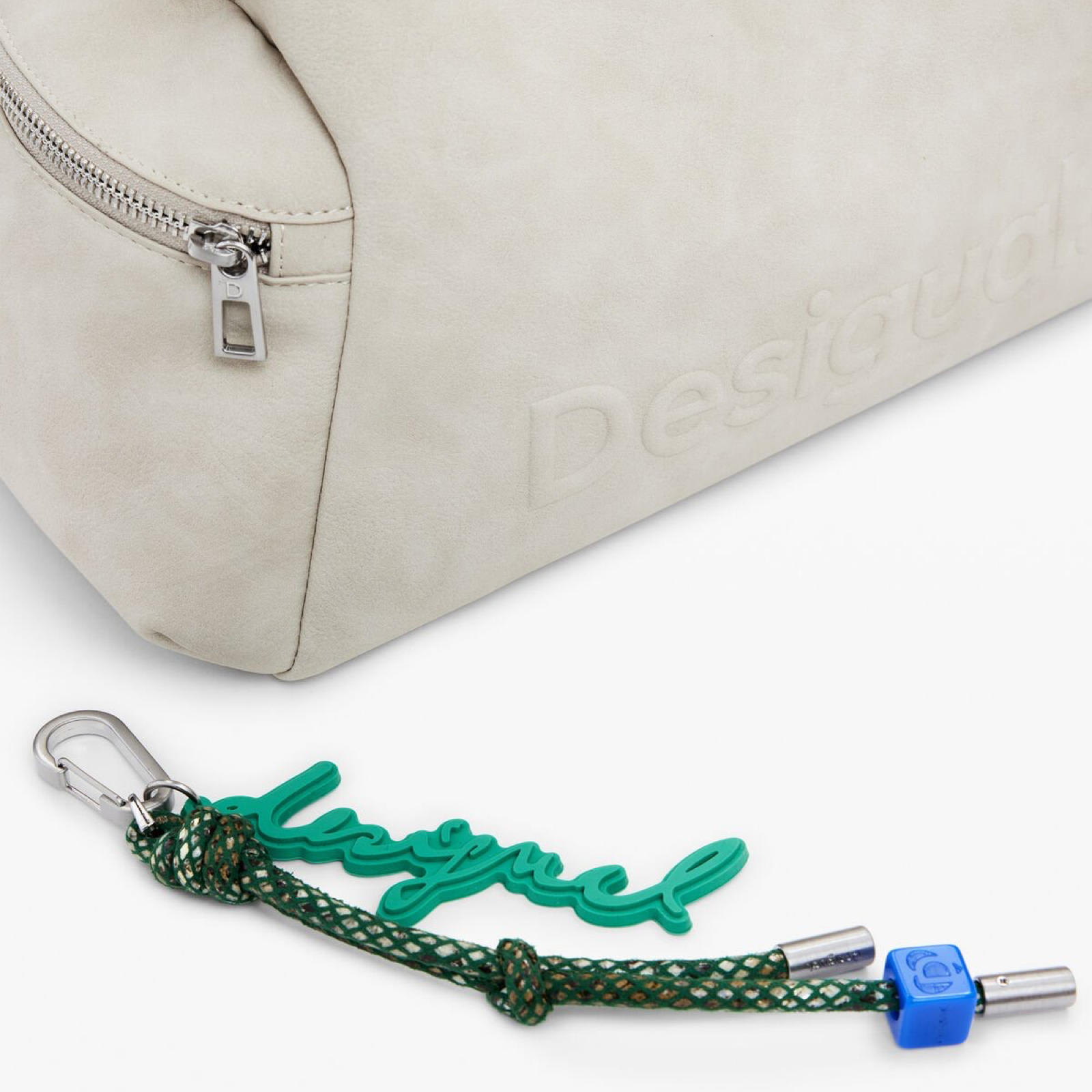 Дамска чанта Desigual Women Handbag 25WAXPB0 6006 Close-Up