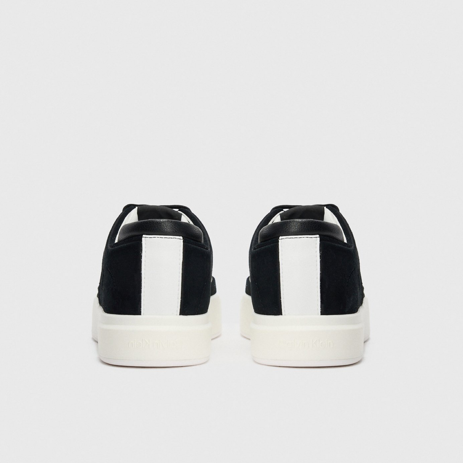 Мъжки кецове Calvin Klein Jeans Men Sneakers YM0YM01354 Heel View