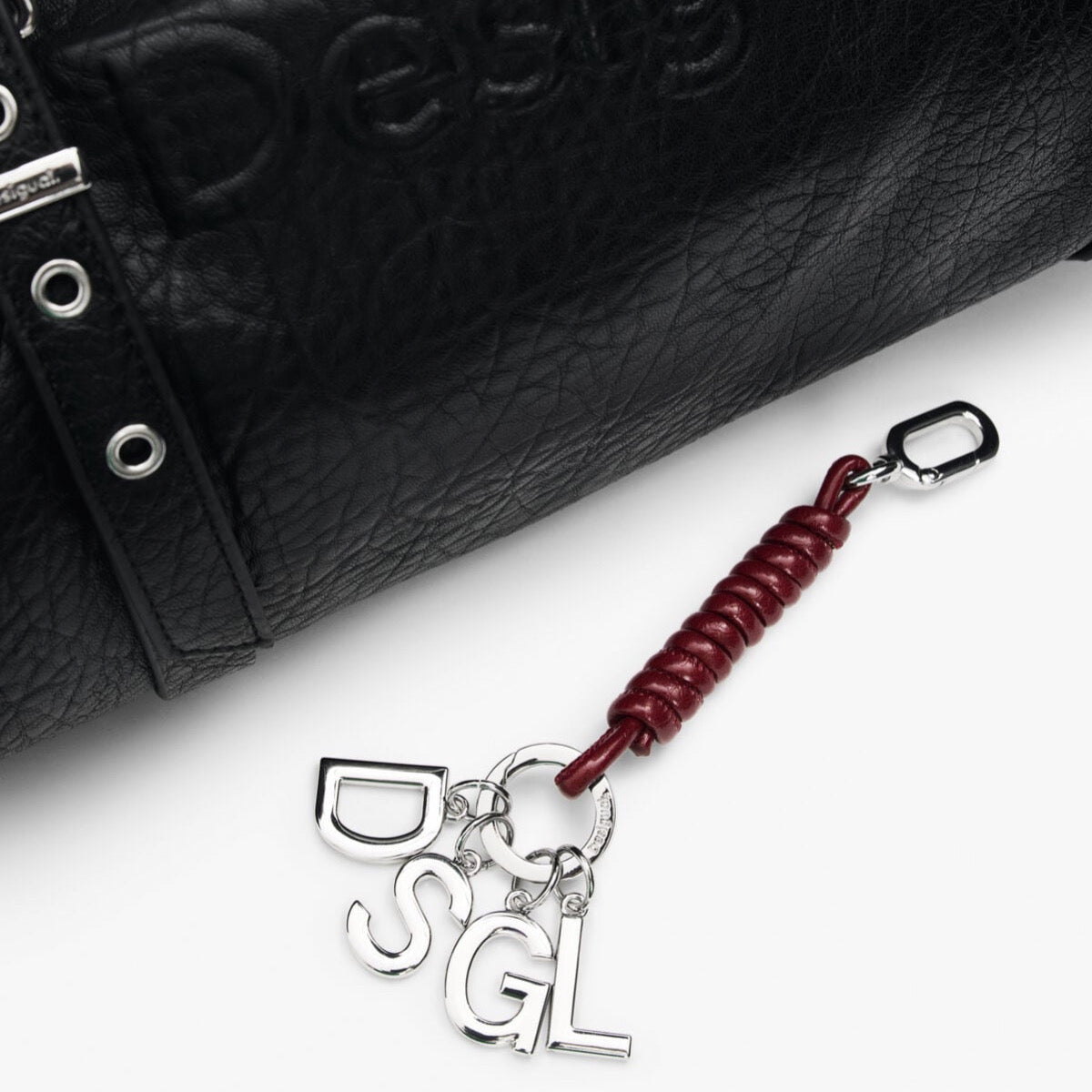 Дамска чанта Desigual women’s shopping bag 26WAXP06 2000 Top view 