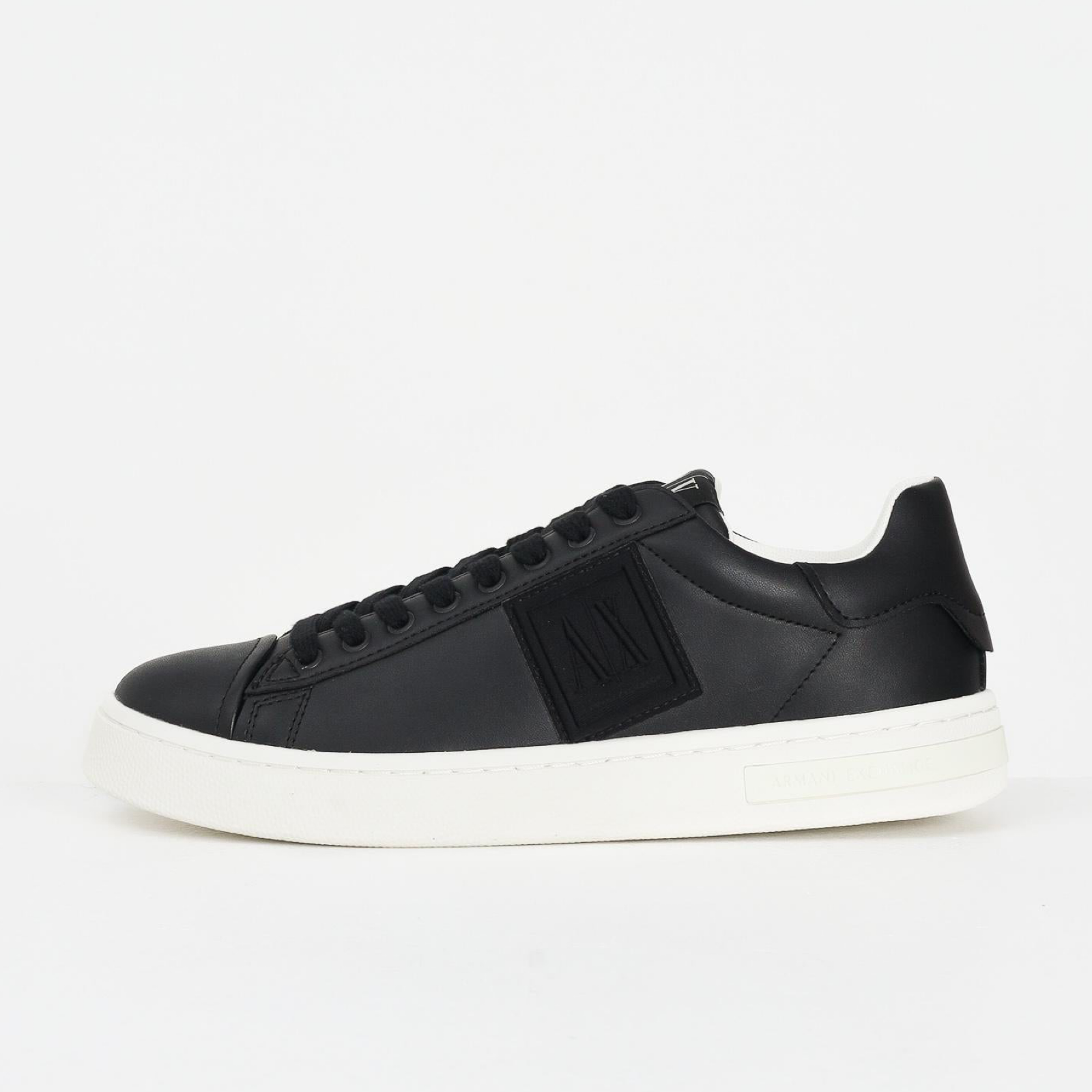 Мъжки кецове Armani Exchange Men Sneakers XM001990 AF17451 Lateral View