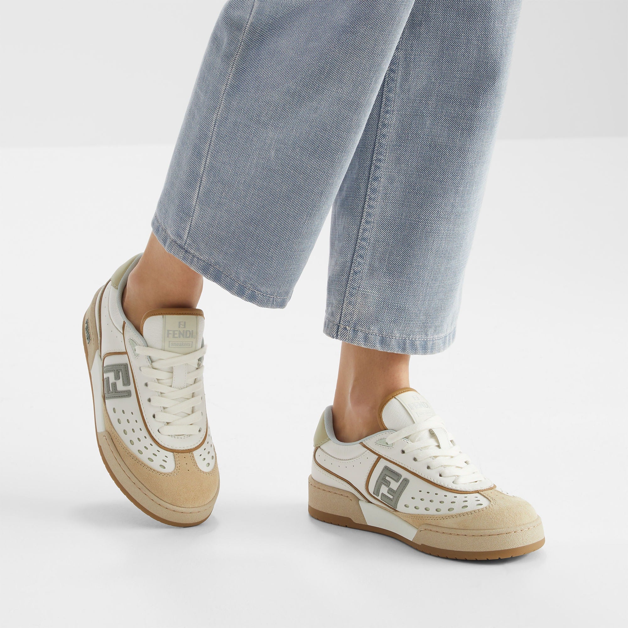 Дамски кецове Women’s sneakers Fendi Match 8E8670ASB2F1RUX lifestyle view