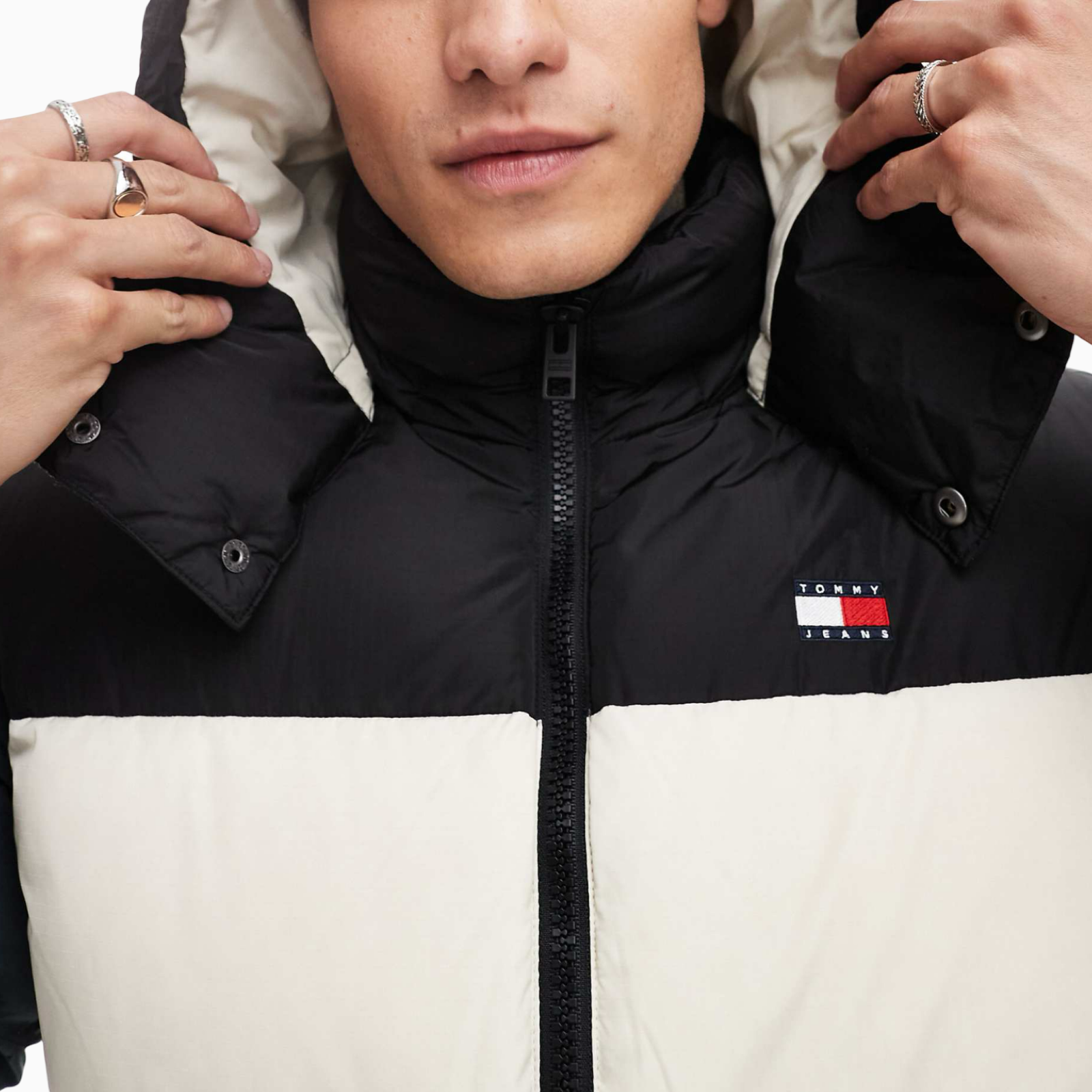 Мъжко зимно яке Tommy Hilfiger Jeans Men Jacket DM0DM19639 Close-Up