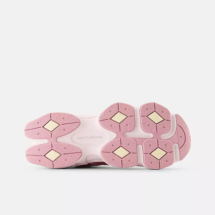 Дамски маратонки New Balance 9060 Women Sneakers GC9060EP Insole View