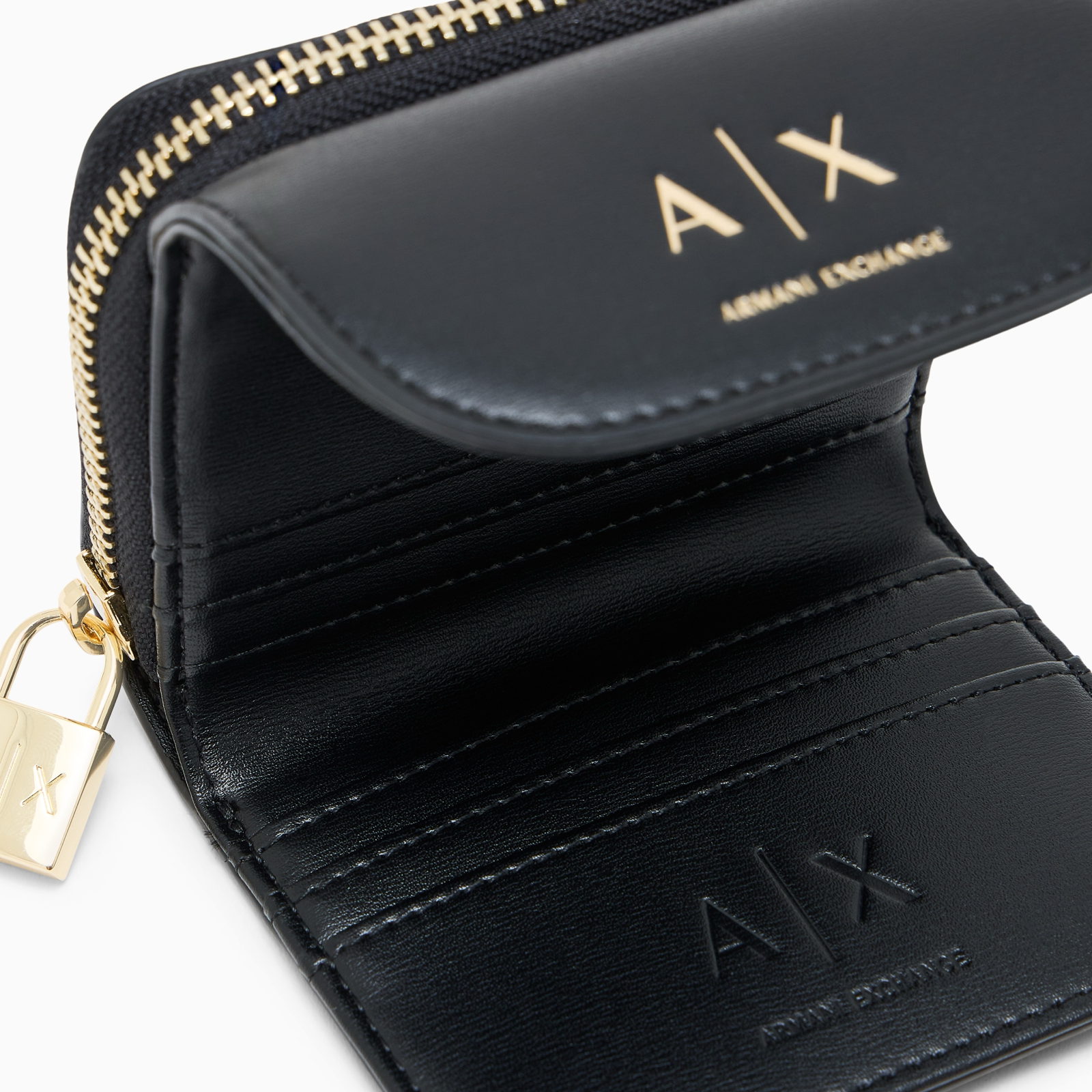 Дамско портмоне Armani Exchange Women Wallet XW003312 AF28605 UC001 Inside View