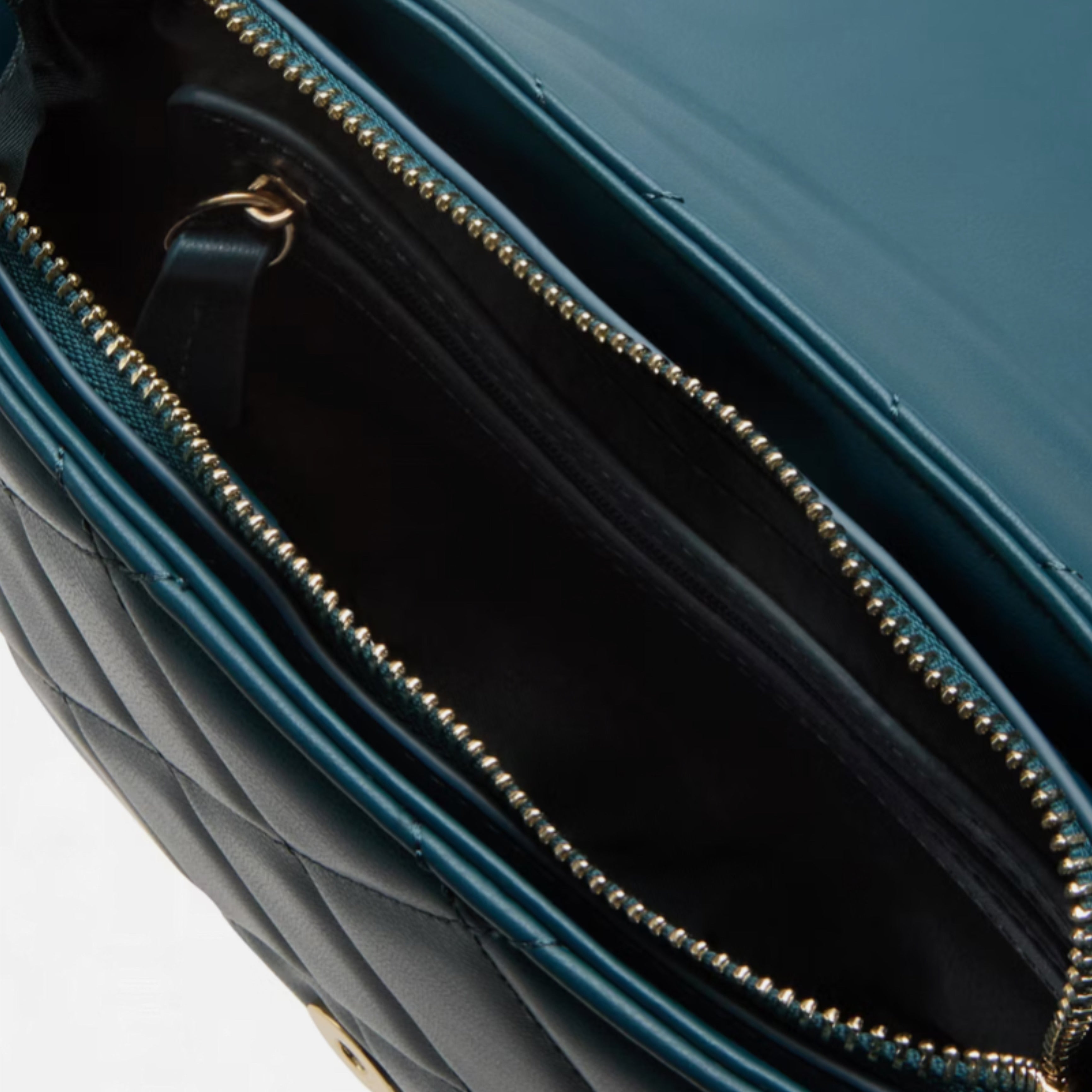 Дамска чанта за рано в синьозелено Women’s shoulder bag Valentino Ada
VBS51O09 Ottanio (Blue-Green)