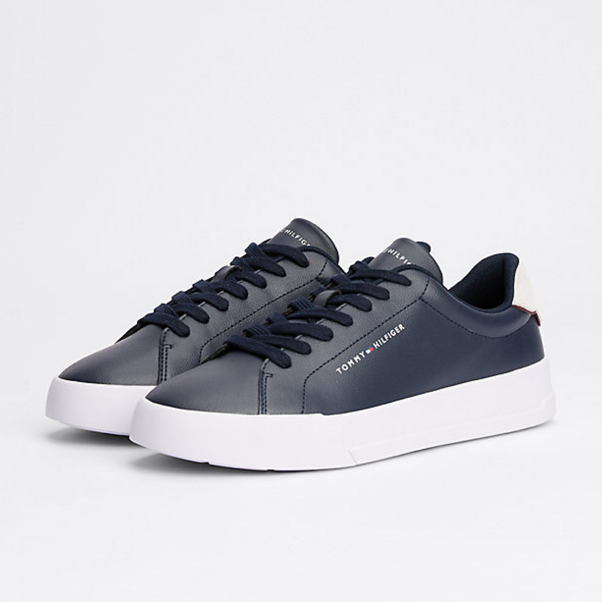 Мъжки кецове Tommy Hilfiger Men Sneakers FM0FM05367 DW5 Lateral View