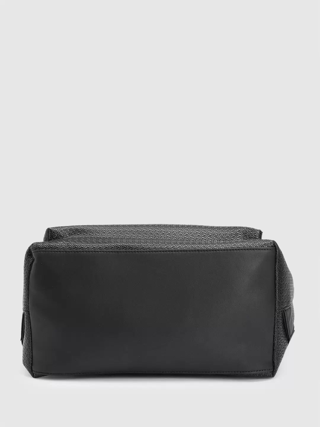 Мъжка раница Men’s rucksack Calvin Klein
K50K510802 Black bottom view