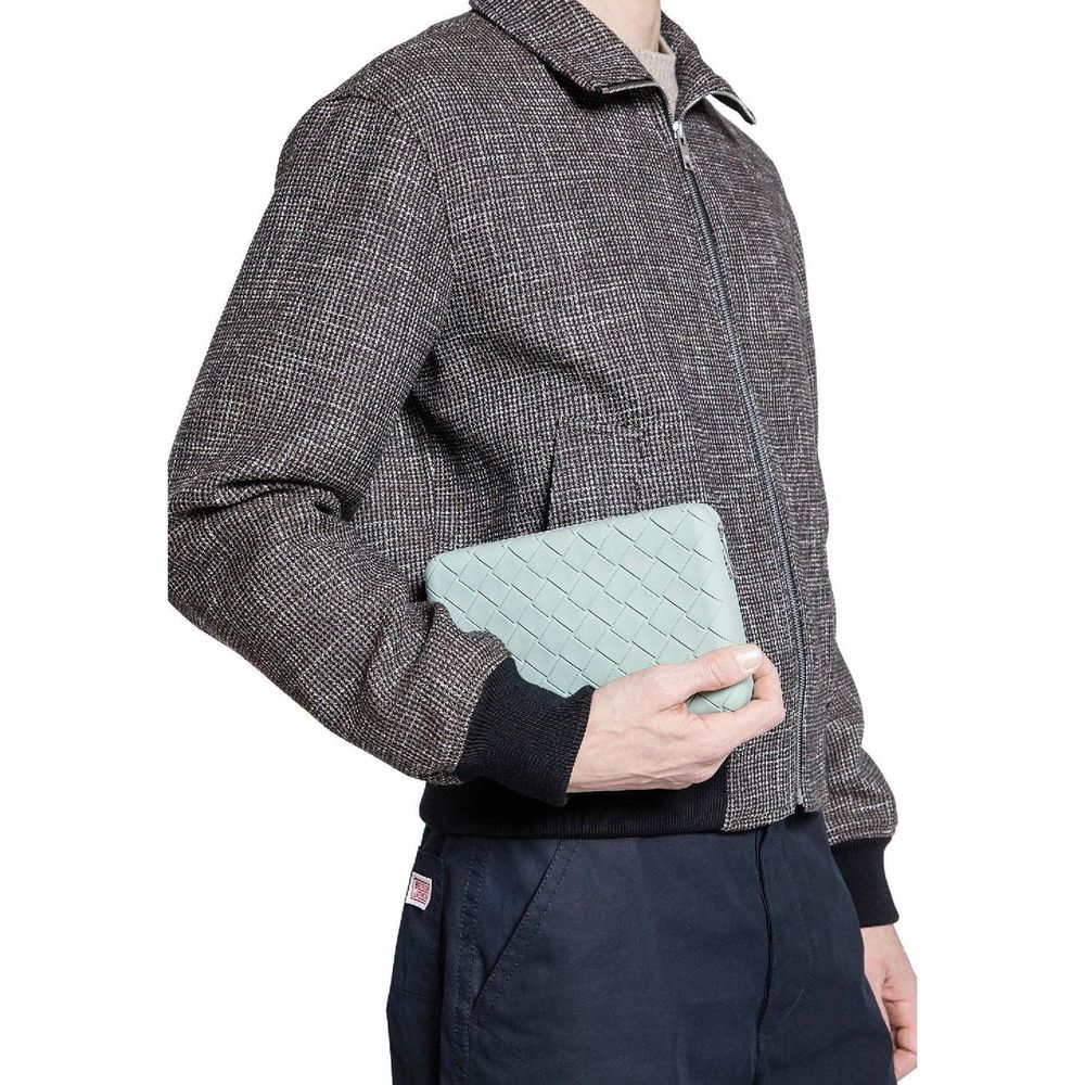 Bottega Veneta Men Tech Pochette Model View