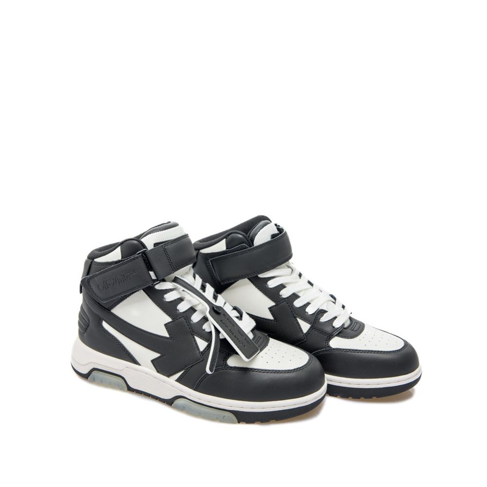 Мъжки високи кецове Men’s mid top sneakers Off-White Out of Office
OMIA259C99LEA002 black and white angled view