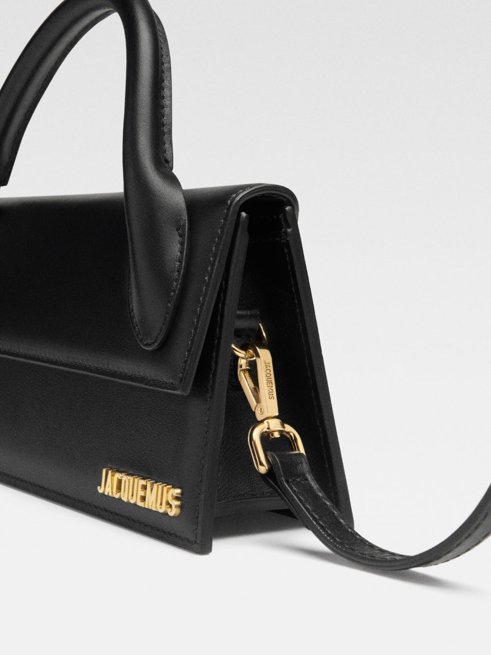Jacquemus Le Chiquito Long Black Bag 213BA004-3000-990 Close-Up