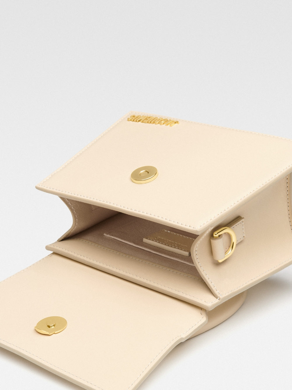 Jacquemus Le Chiquito Moyen Ivory Bag BAW00002BC01C01990 Inside View