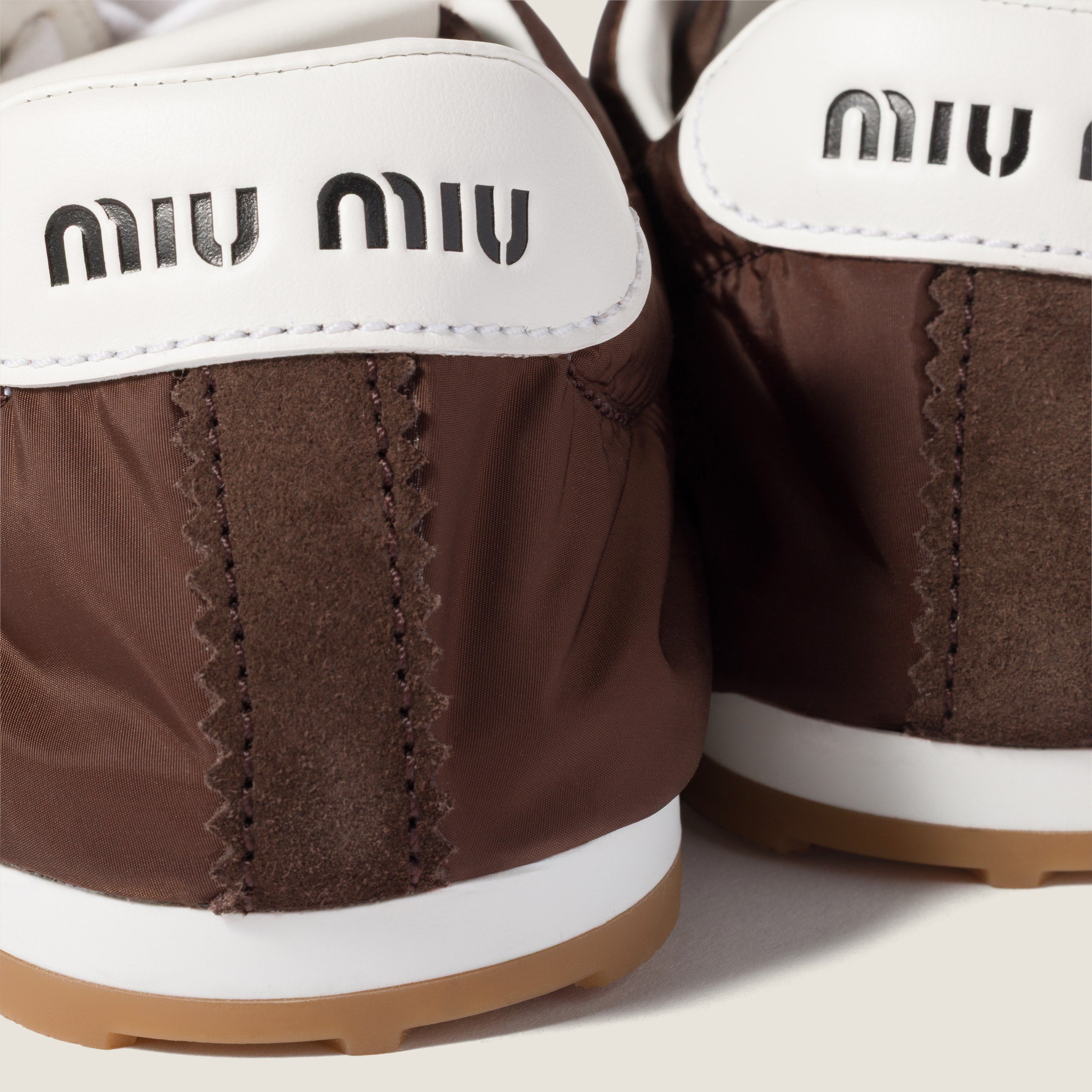 Miu Miu Plume Sneakers 5E114EFD005D7CF0038 Close-Up