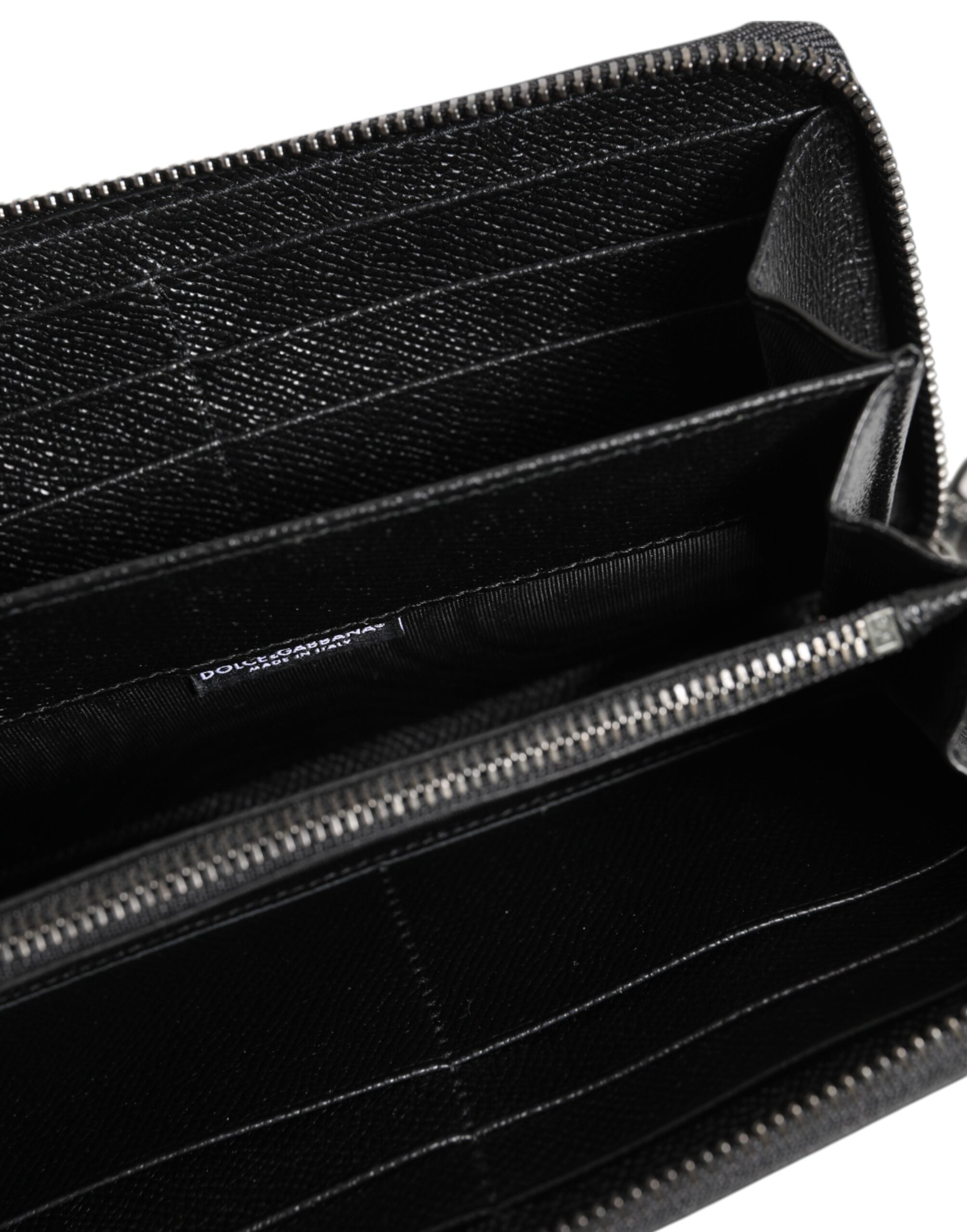 Мъжки клъч портфейл Men’s clutch leather wallet DOLCE & GABBANA #DGFAMILY
BP1672 AZ936 80999 Black inside view