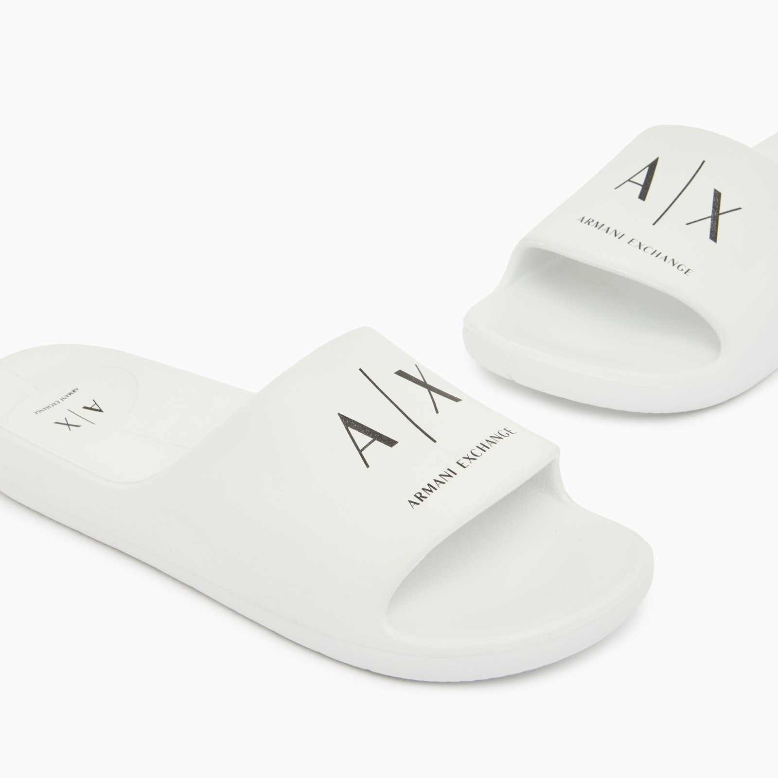 Мъжки чехли Armani Exchange Men Slippers XM002744 AF23456 M0028 Close-Up