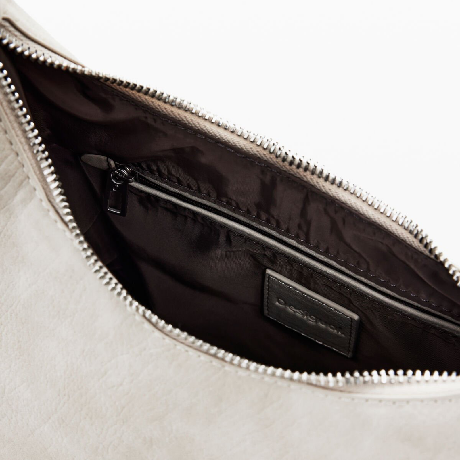 Дамска чанта Desigual Women Handbag 25WAXPB0 6006 Inside View