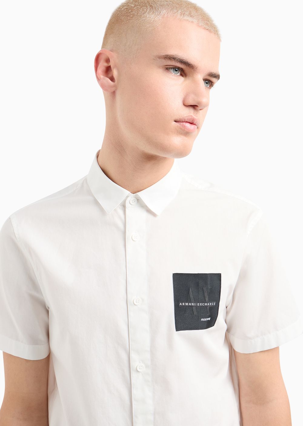 Мъжка риза с къс ръкав в бяло Armani Exchange 3DZC27 ZNXLZ 11116 нова колекция