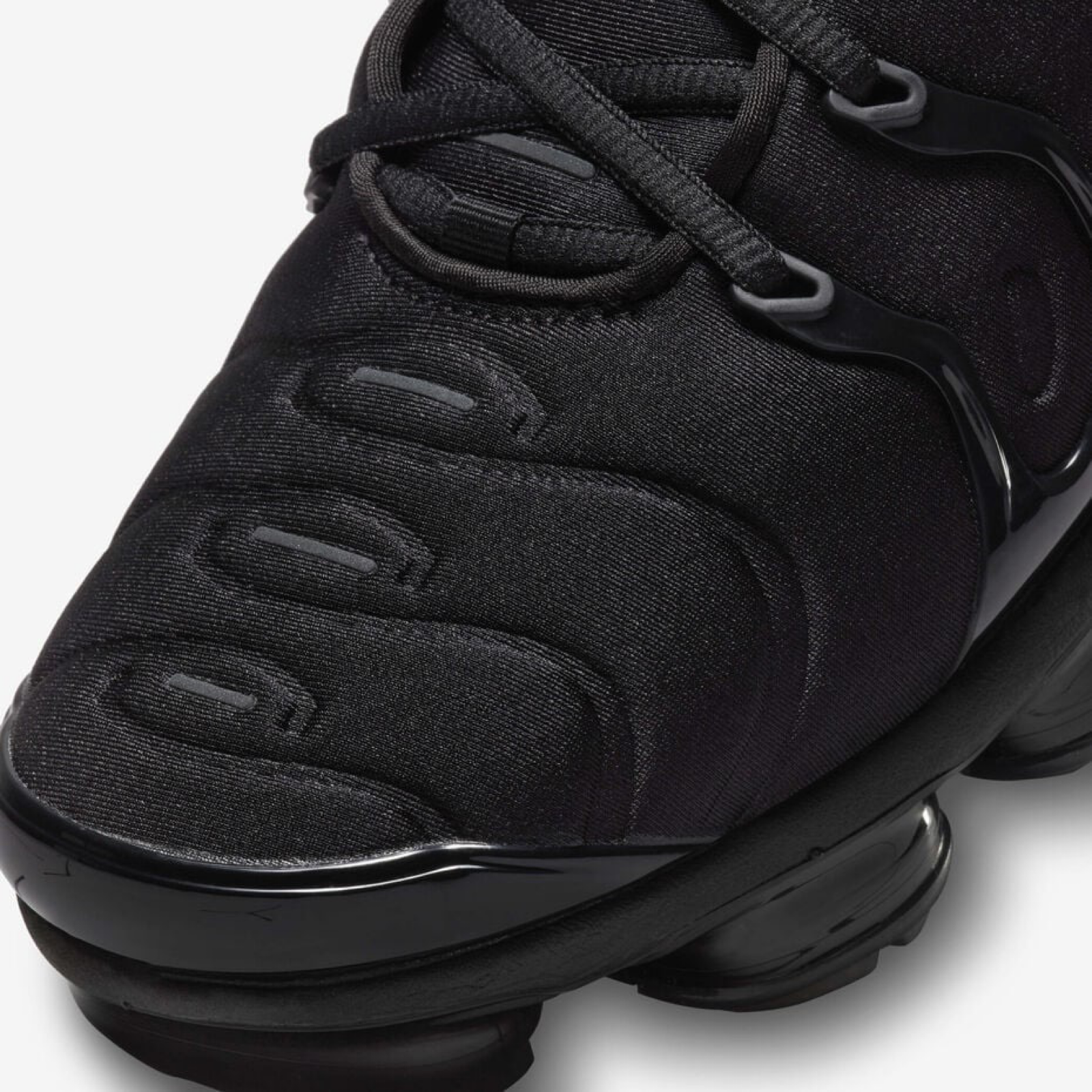 Мъжки маратонки Nike Air Max VaporMax Plus 924453-004 Men Sneakers Close-Up