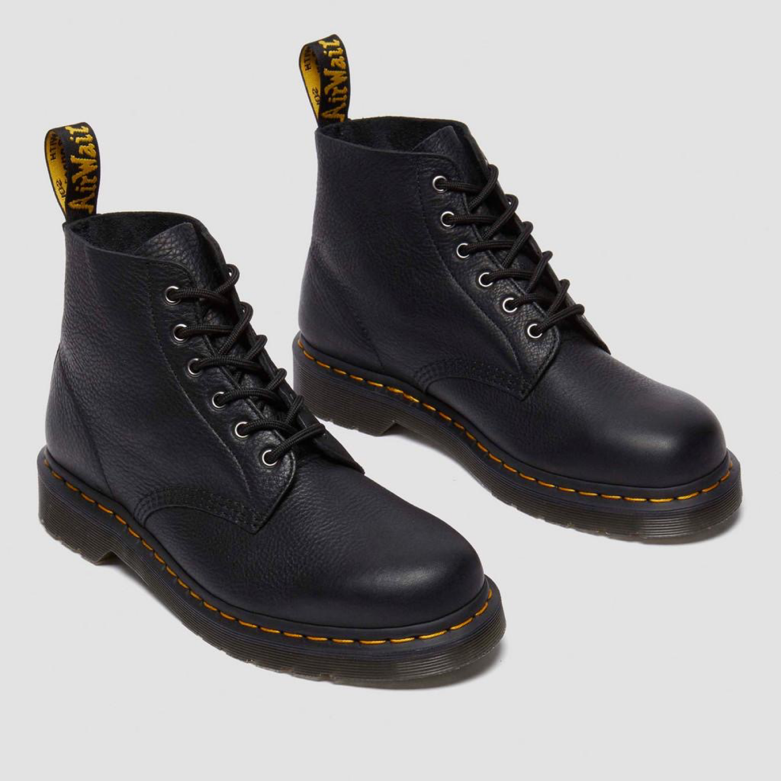 Dr. Martens Men Boots 32166001 Lateral View