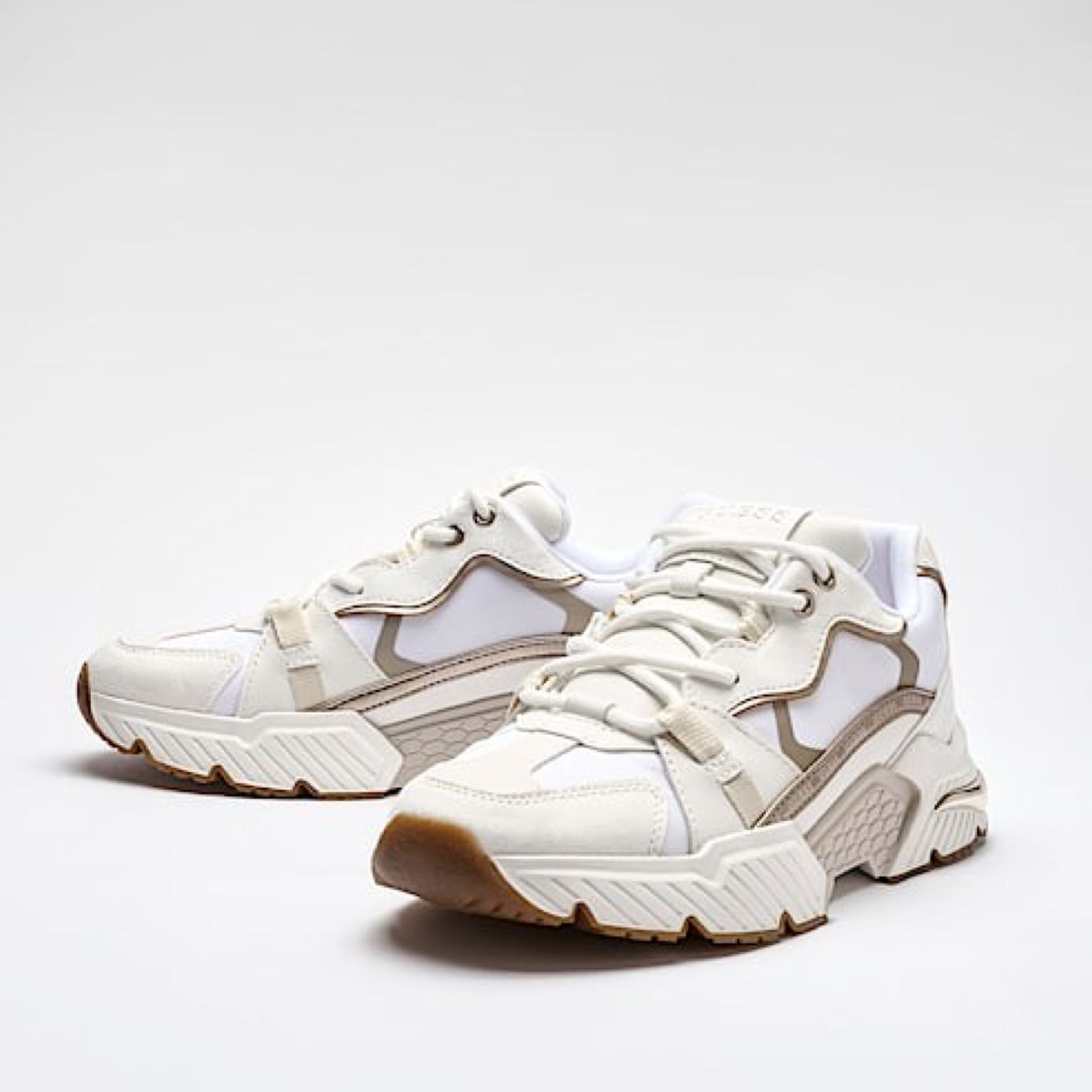 Дамски маратонки Guess Women Sneakers FLJCR6 ELE12 GOLD Medial View