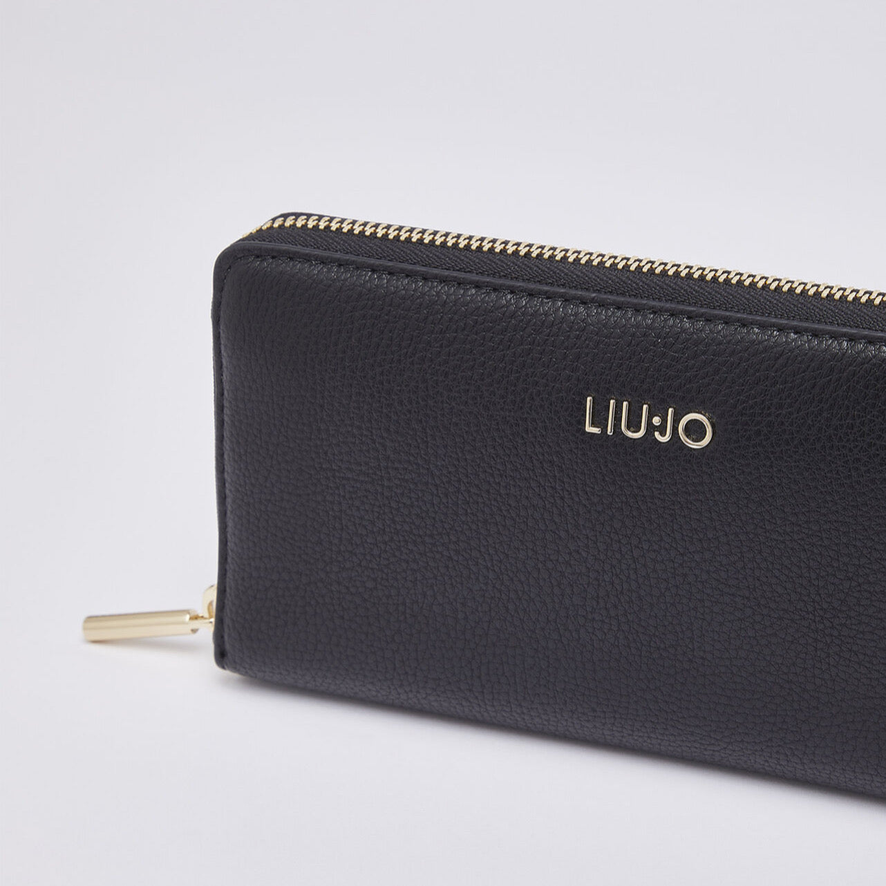 Дамско портмоне Liu Jo women’s wallet AF6170E1019 22222 Side view 