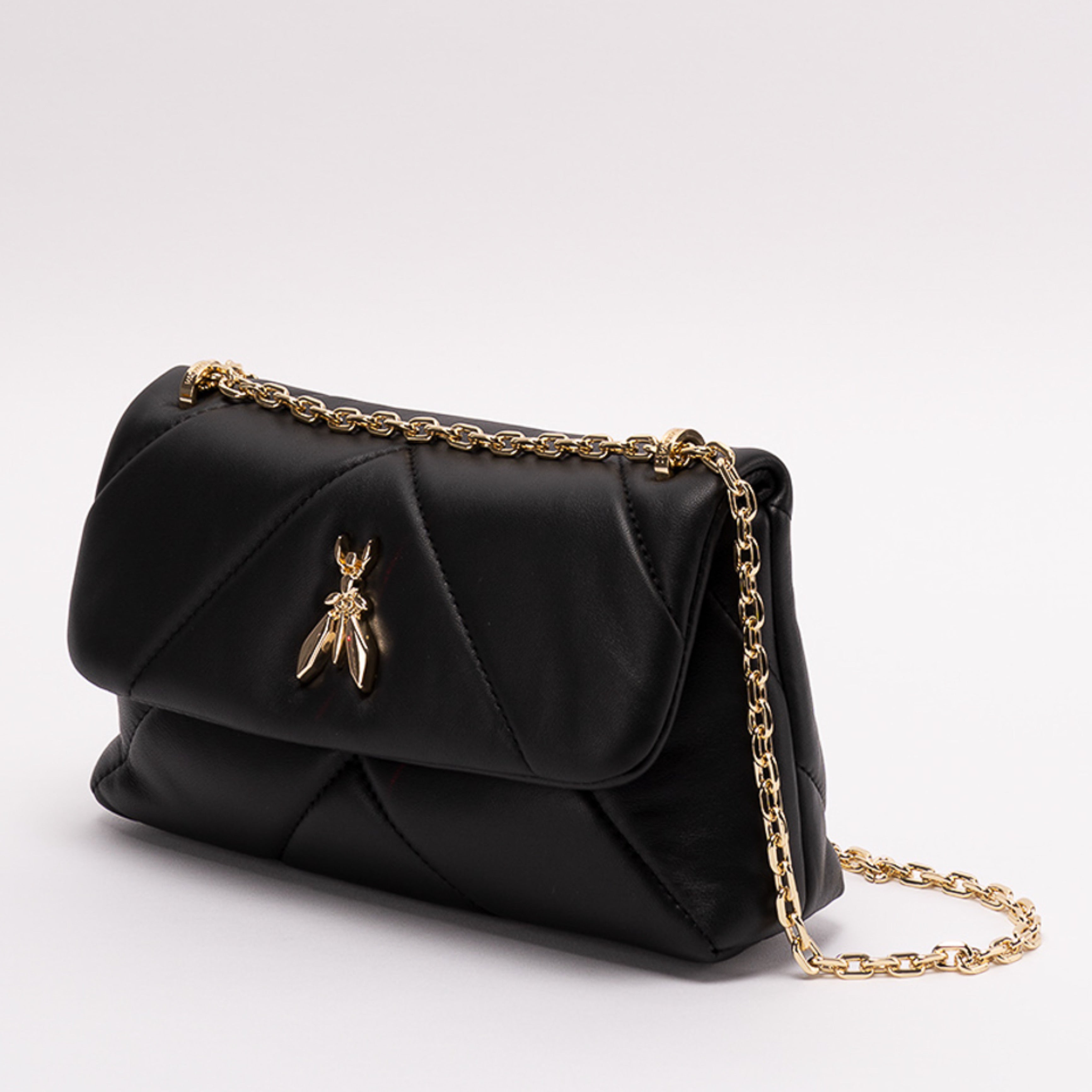 Дамска чанта Women’s shoulder bag Patrizia Pepe CB0084 L006 K103 angled view